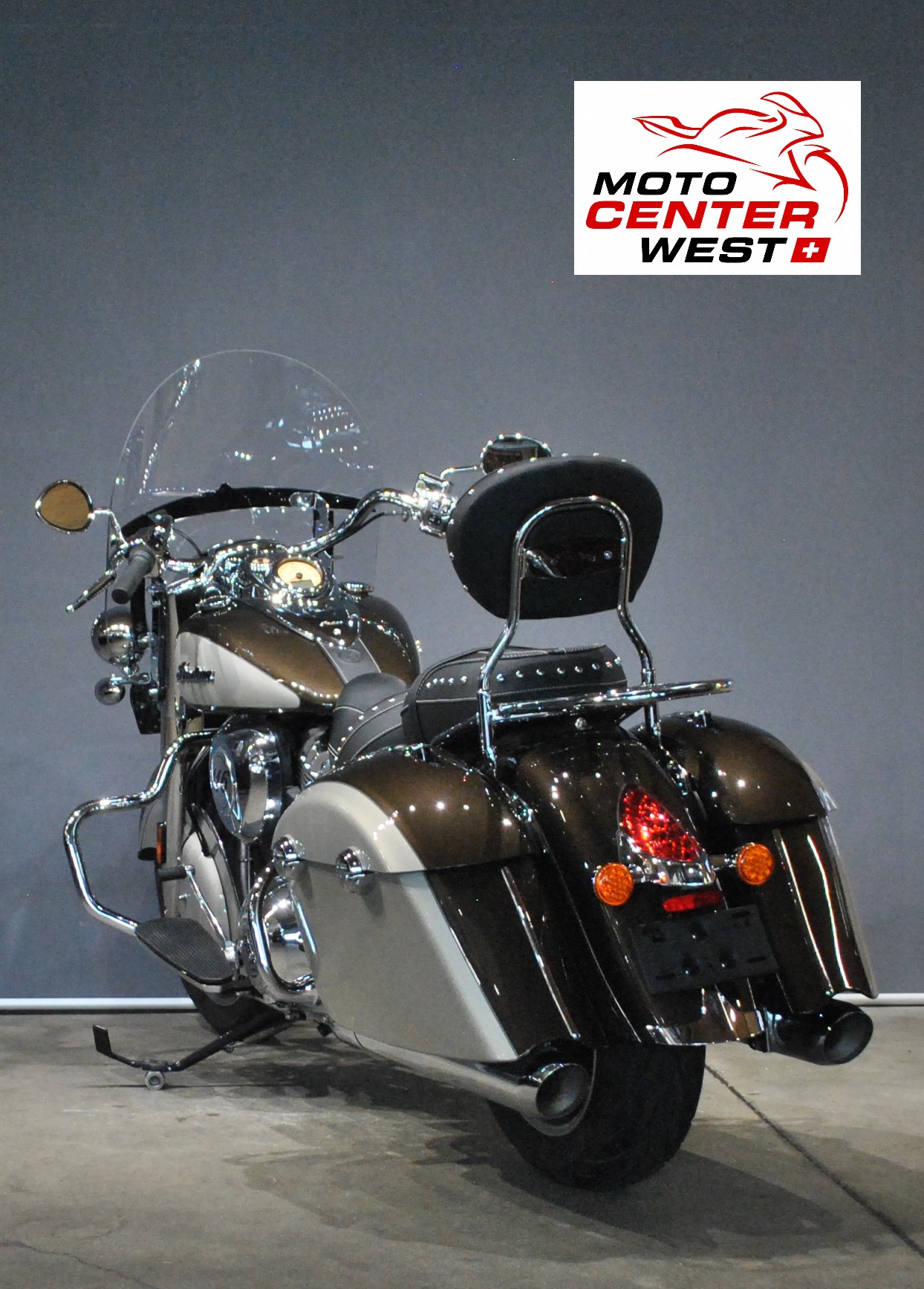INDIAN Springfield-showroom-element-3