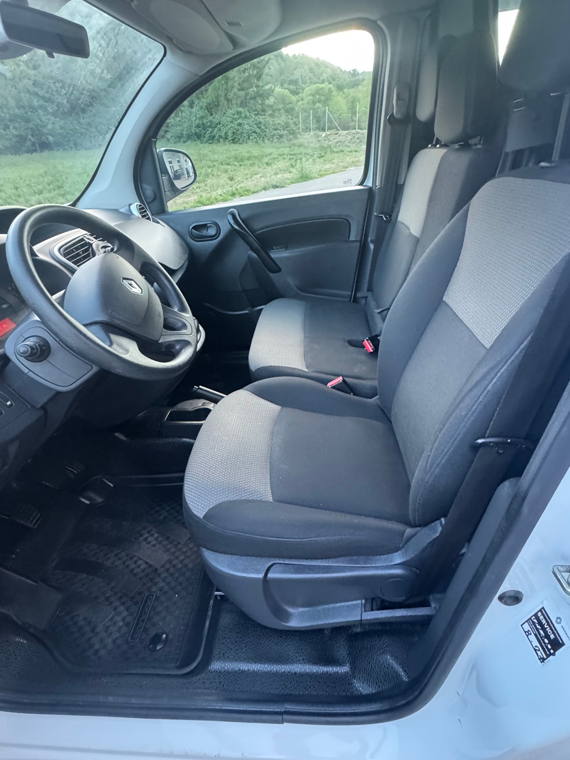 RENAULT Kangoo Medium dCi 95 ENERGY Limited-image-8