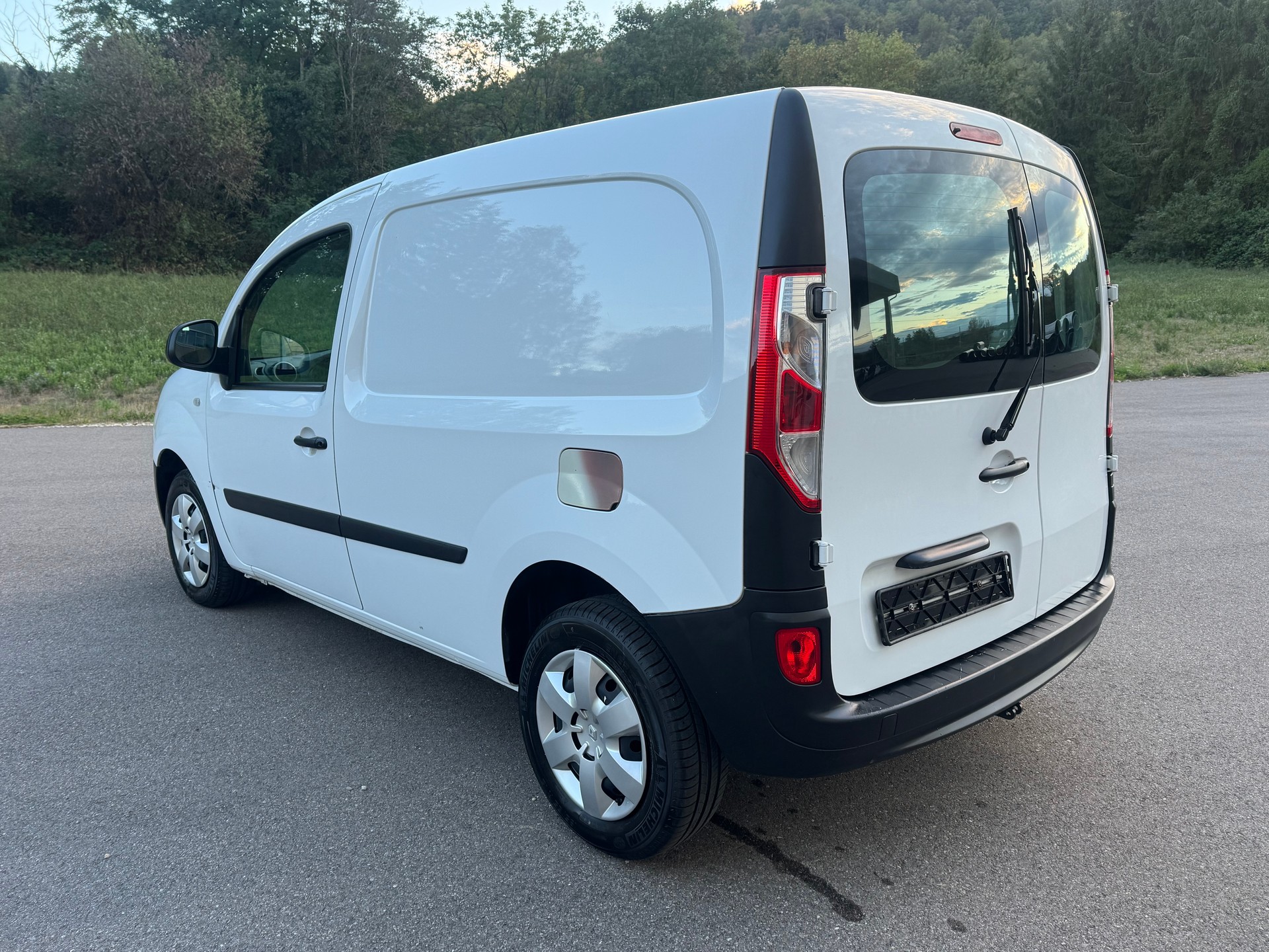 RENAULT Kangoo Medium dCi 95 ENERGY Limited-image-4