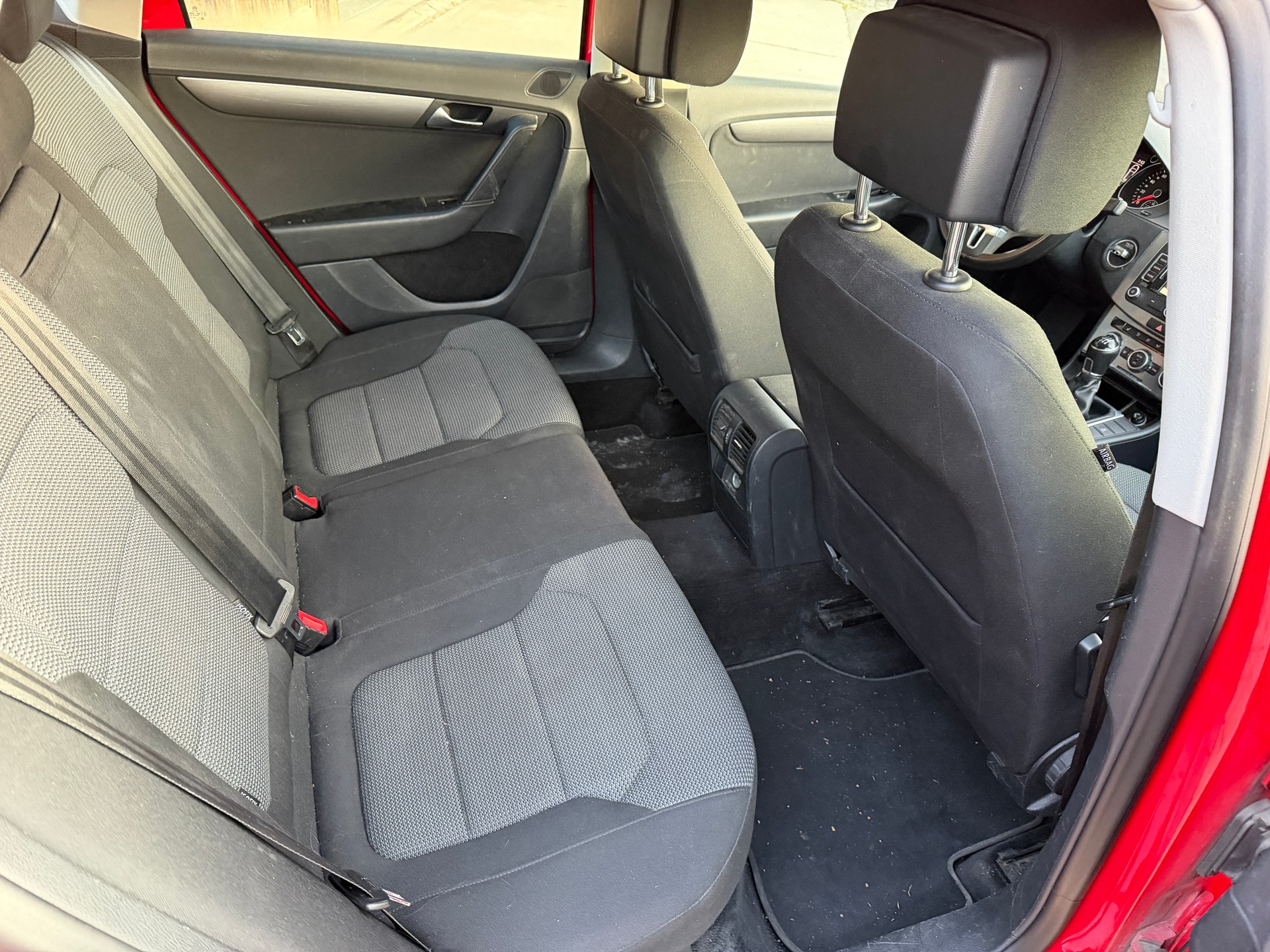 VW Passat Variant 2.0 TDI BMT Comfortline 4M-image-9