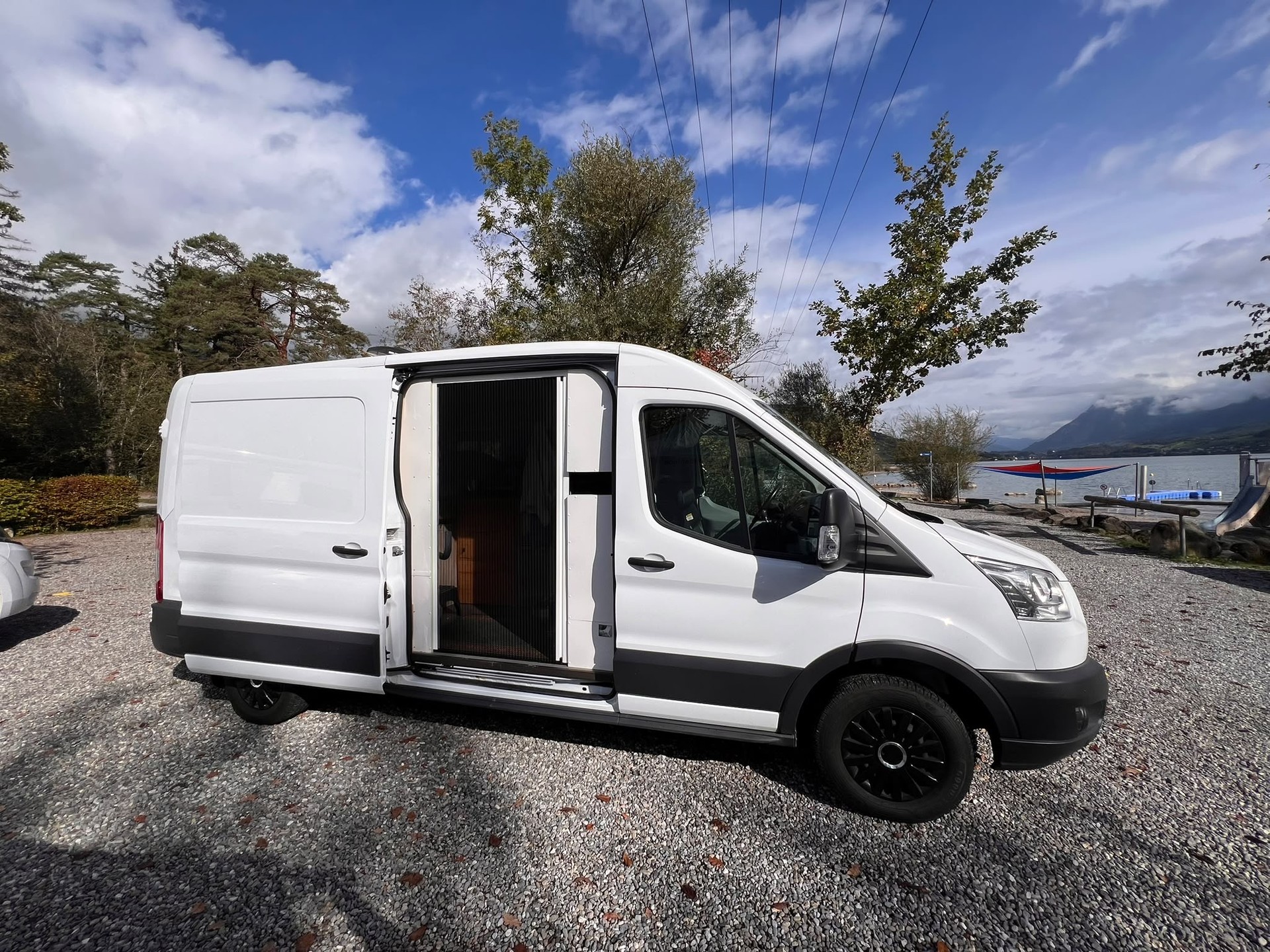 FORD Transit-image-2