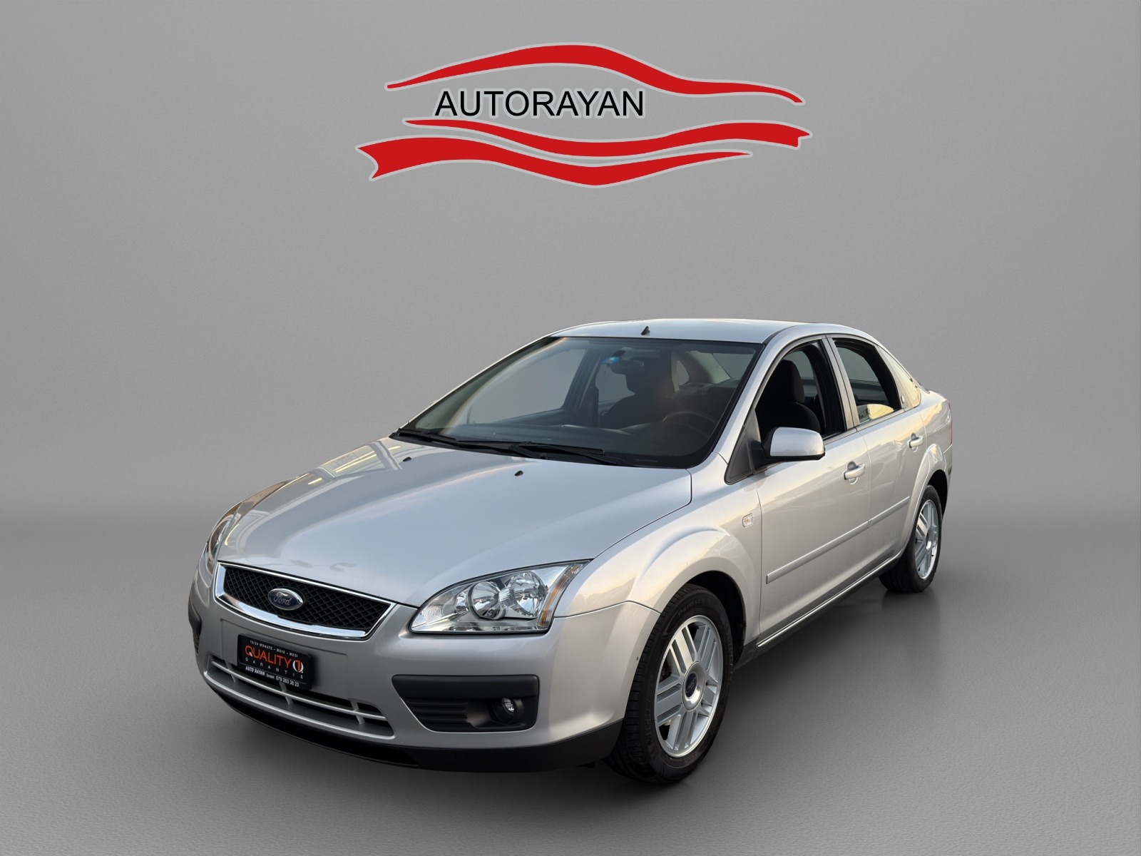 FORD Focus 1.6i VCT Ghia-image-1