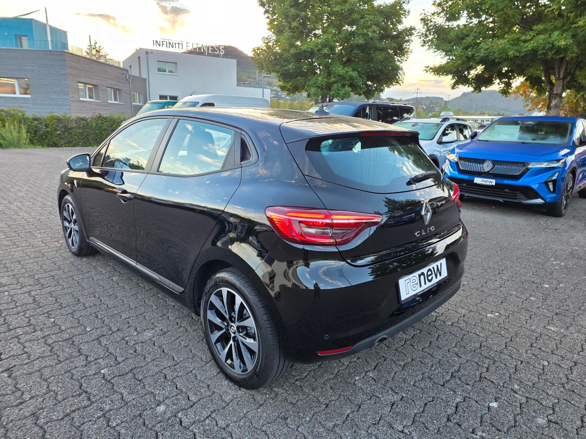 RENAULT Clio equilibre TCe 90-image-2