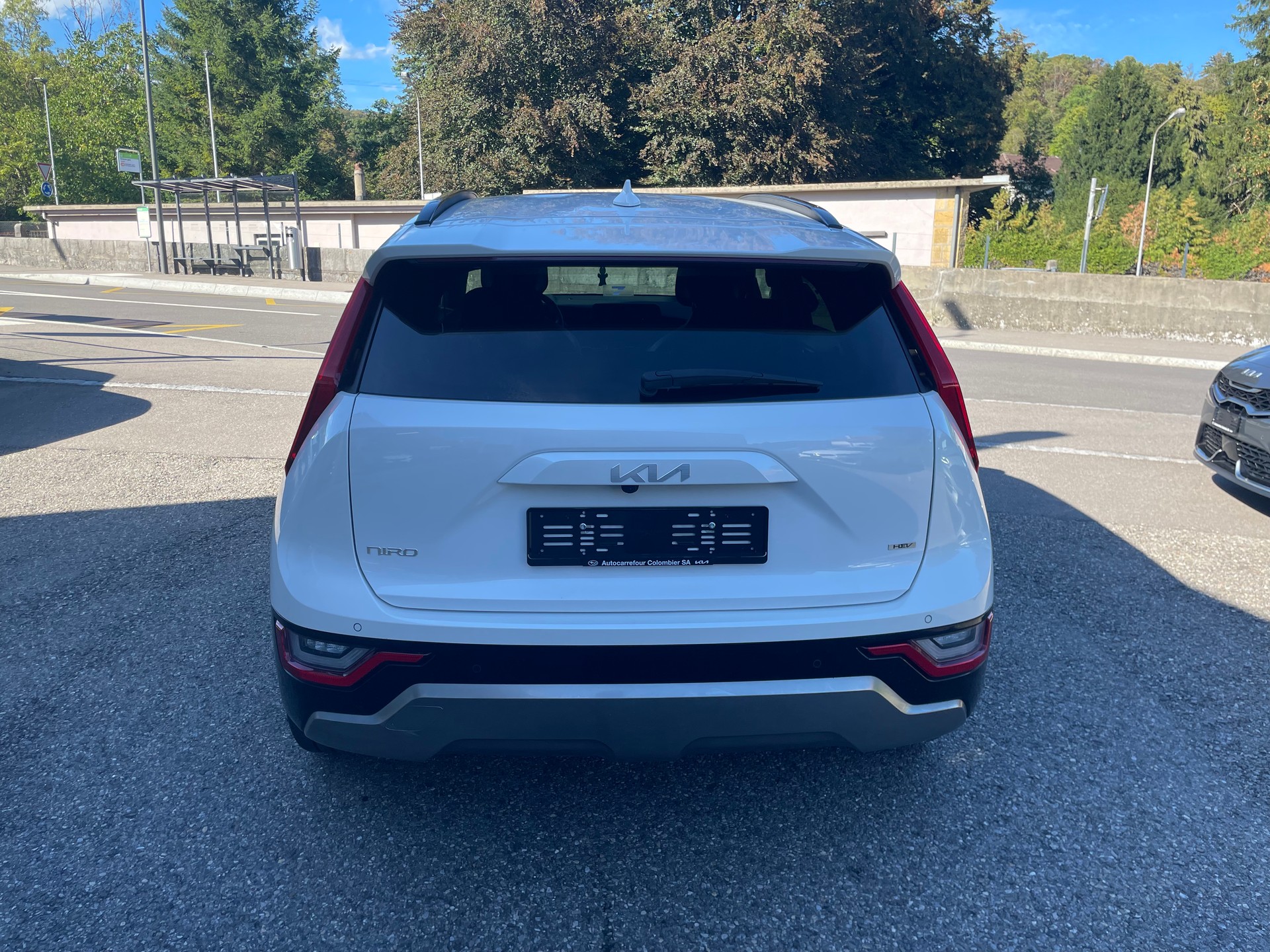 KIA Niro 1.6GDi Hybrid DCT Power Edition-image-3
