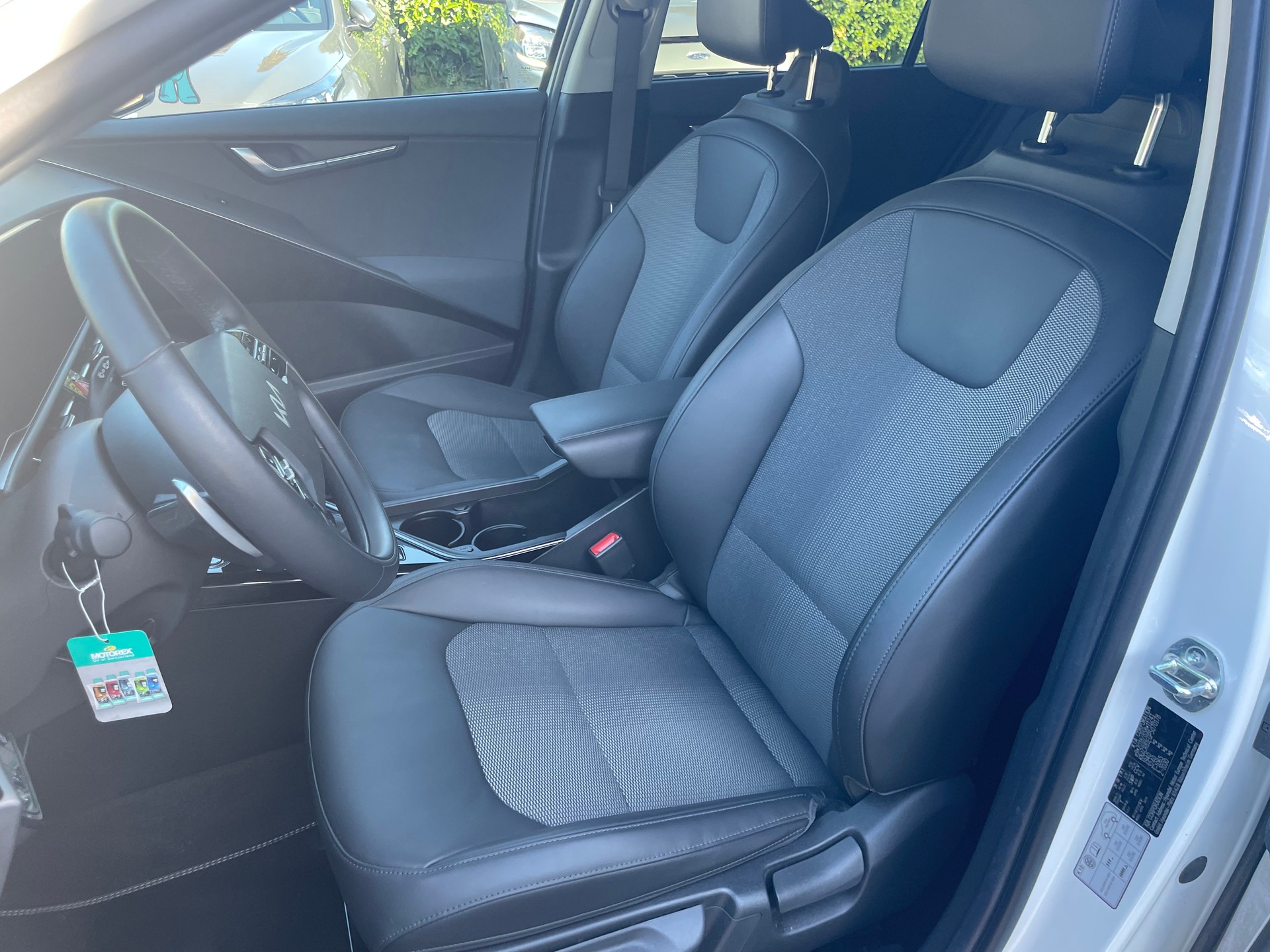 KIA Niro 1.6GDi Hybrid DCT Power Edition-image-9