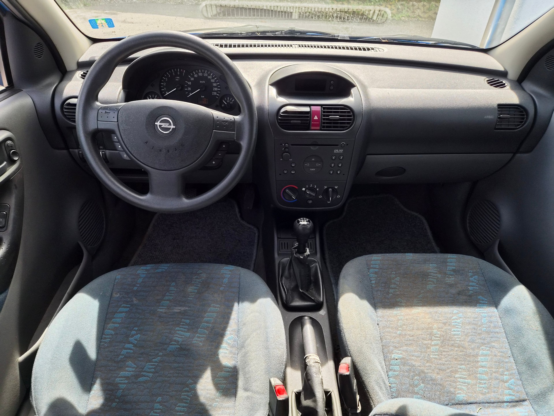 OPEL Corsa 1.4 16V Elegance-image-6