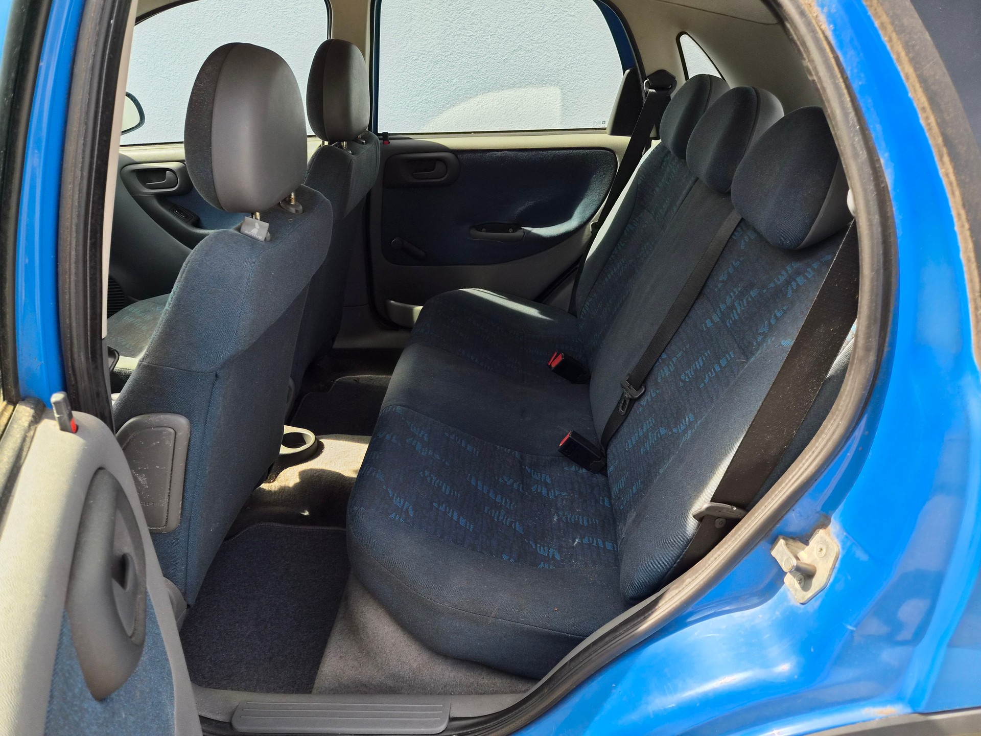 OPEL Corsa 1.4 16V Elegance-image-5