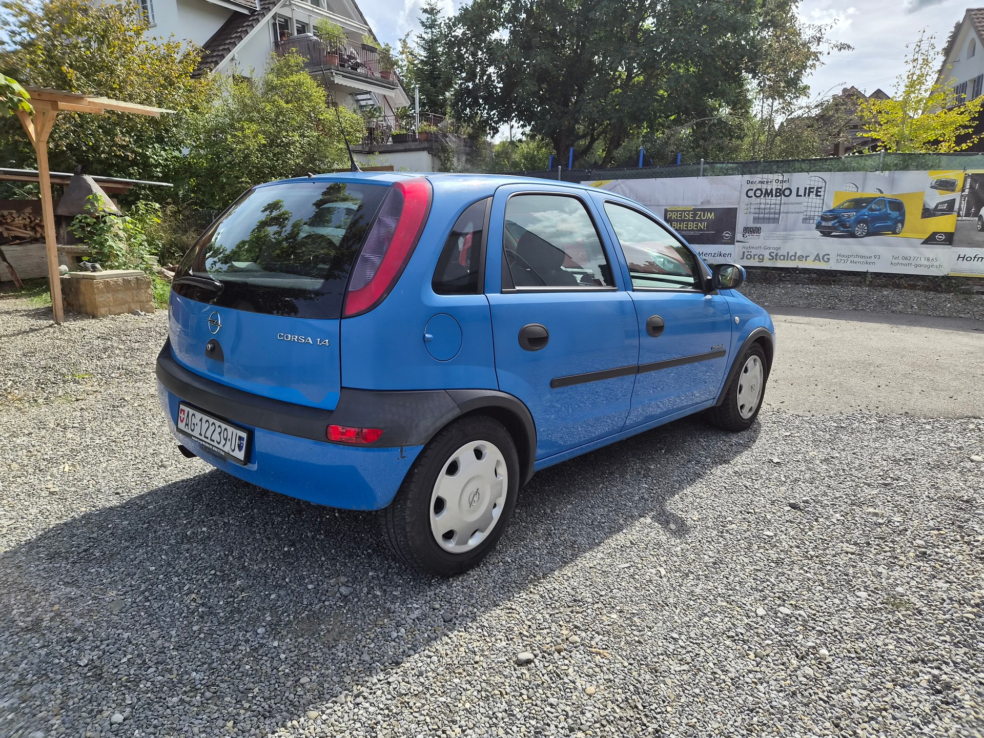 OPEL Corsa 1.4 16V Elegance-image-2
