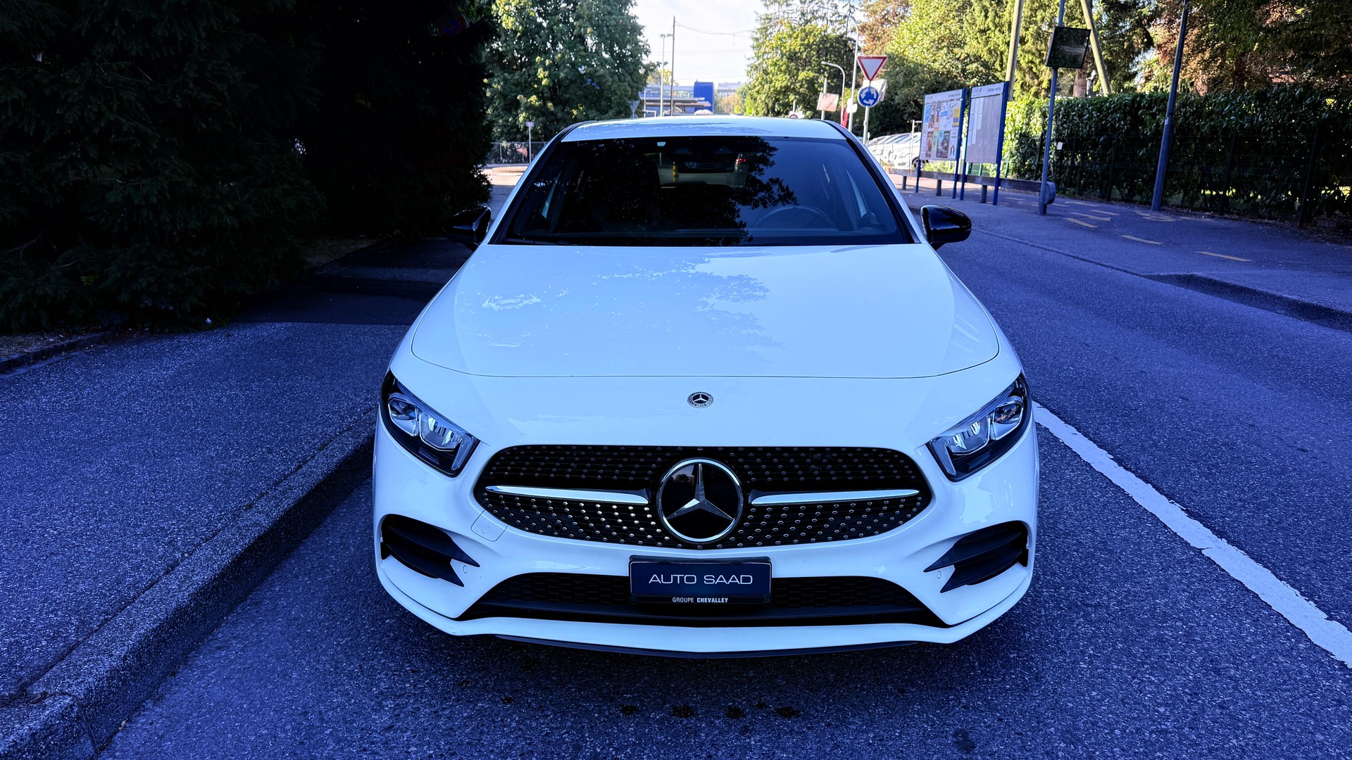 MERCEDES-BENZ A 250e Style 8G-DCT-image-0