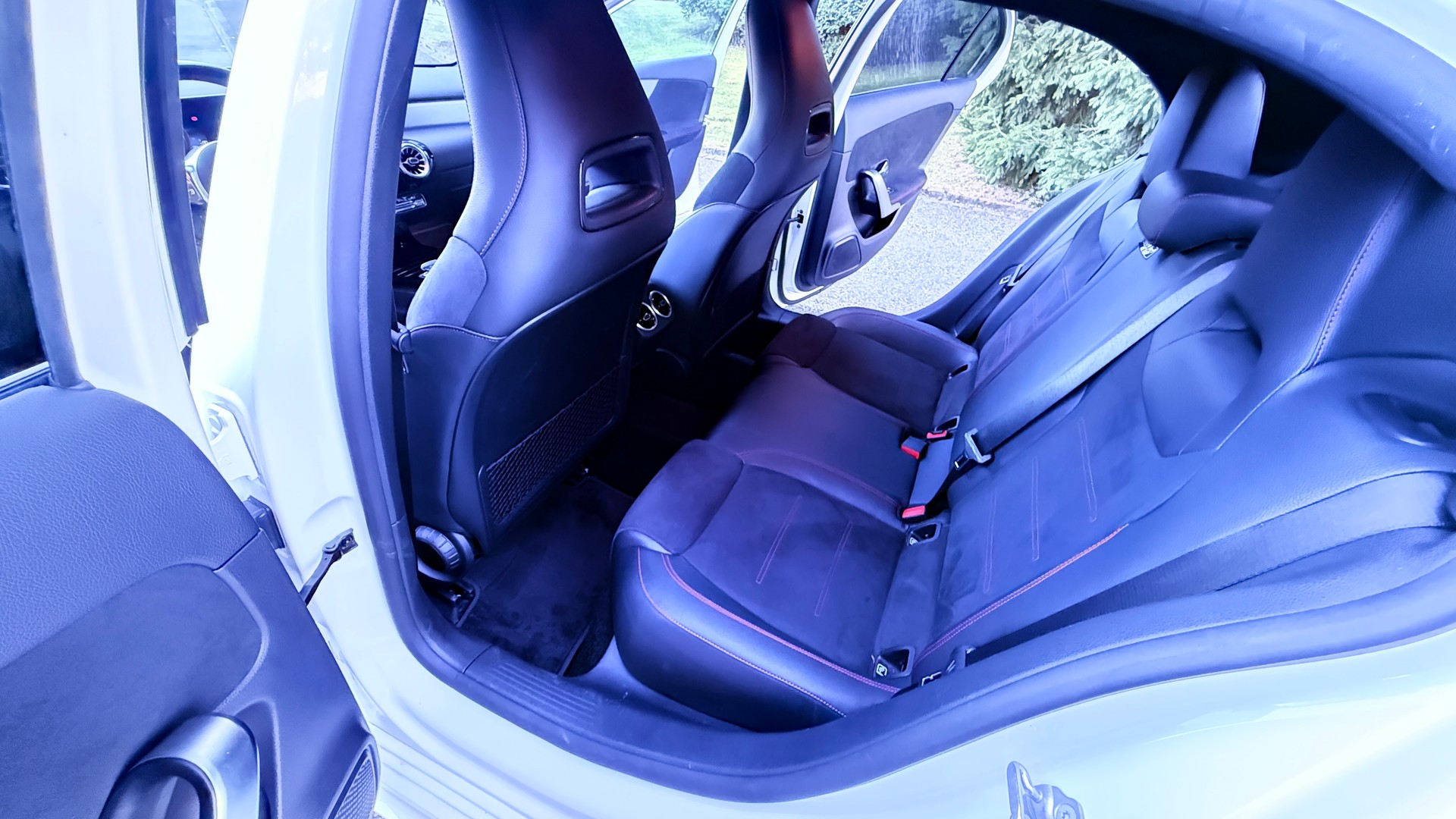 MERCEDES-BENZ A 250e Style 8G-DCT-image-11