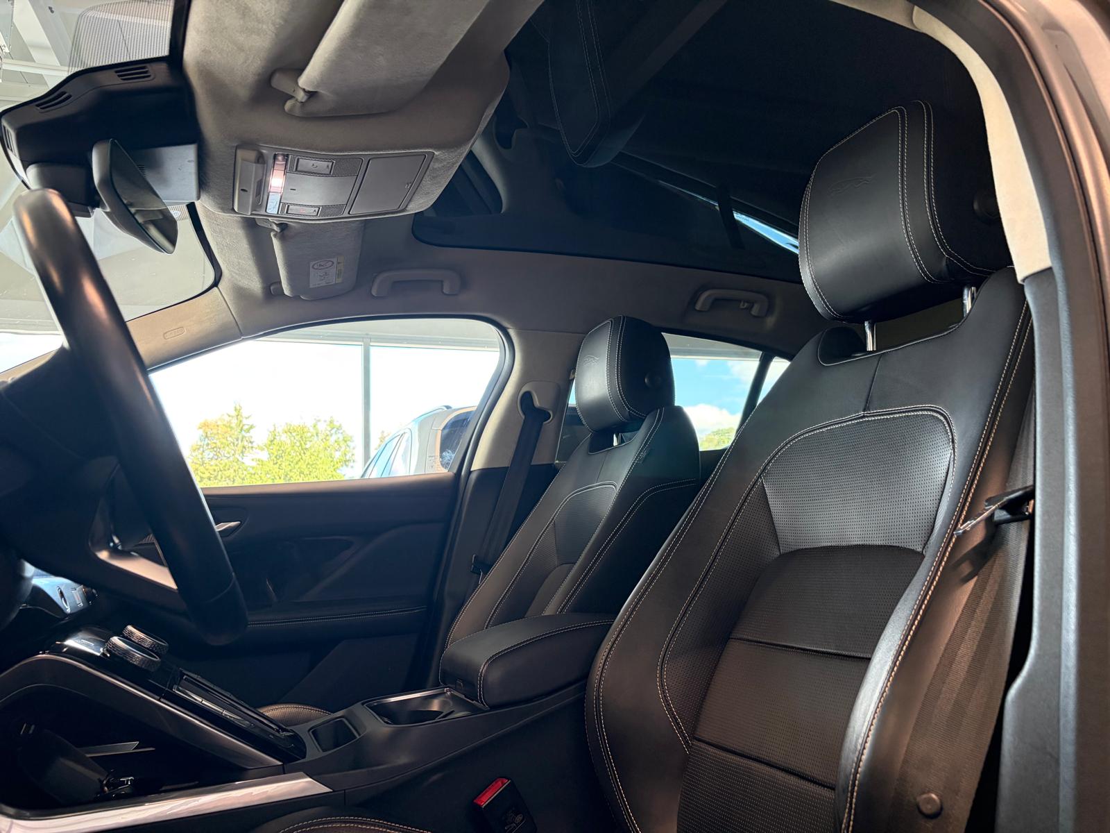 JAGUAR I-Pace EV400 HSE AWD-image-8