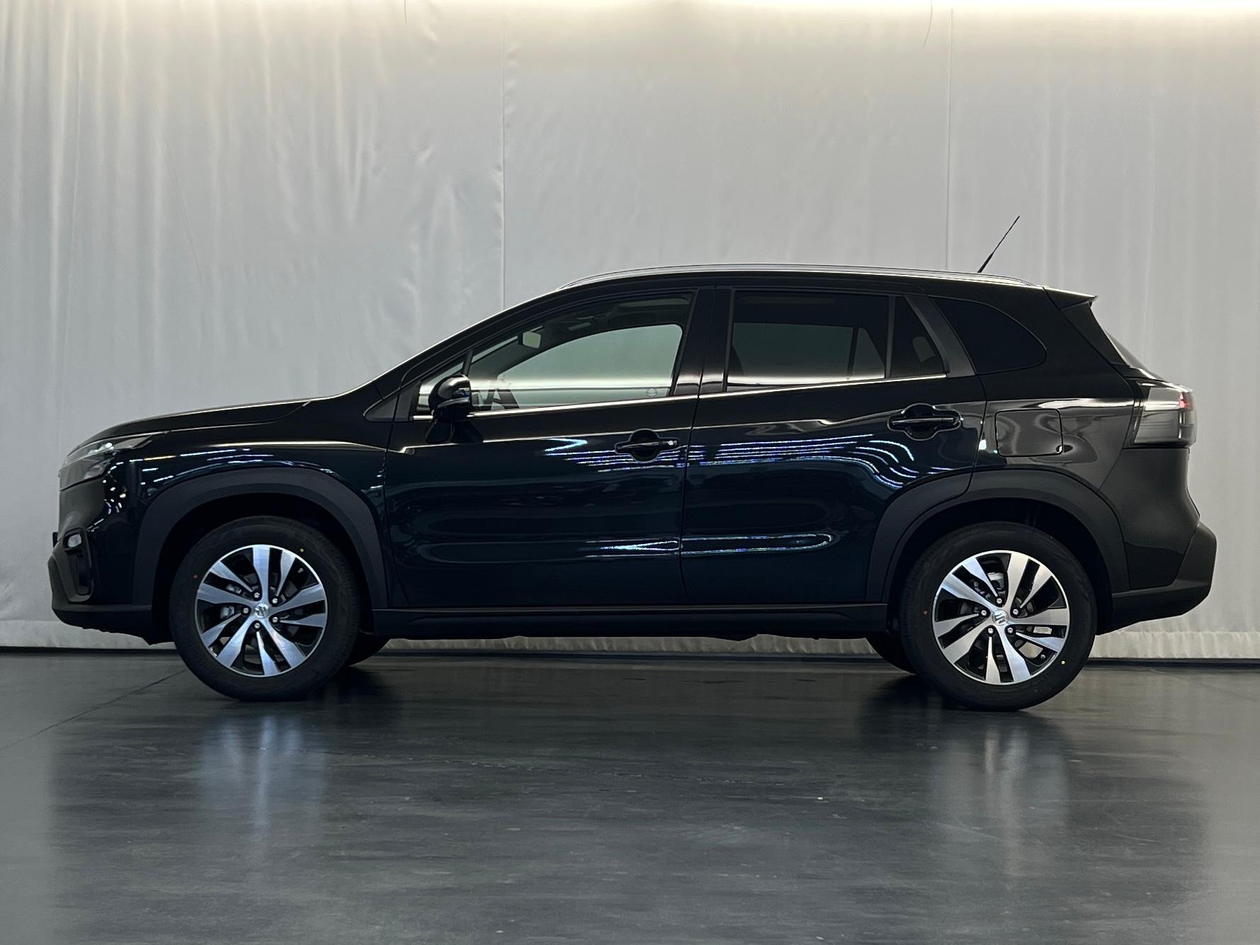 SUZUKI S-Cross 1.4 T Compact Top Hybrid 4x4 Shark Fin-image-17