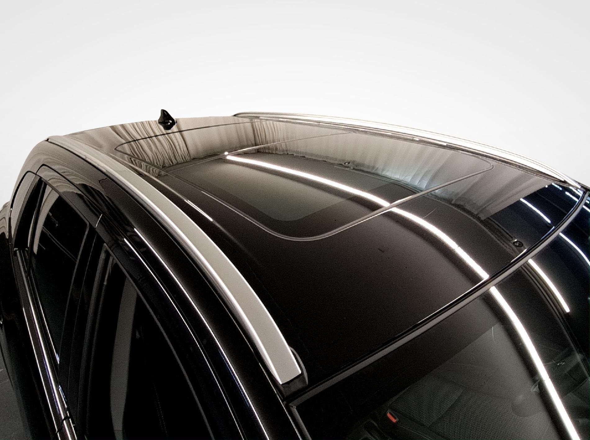 SUZUKI S-Cross 1.4 T Compact Top Hybrid 4x4 Shark Fin-image-14