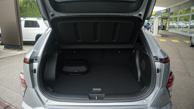 HYUNDAI Kona EV 65.4 kWh N Line-image-6