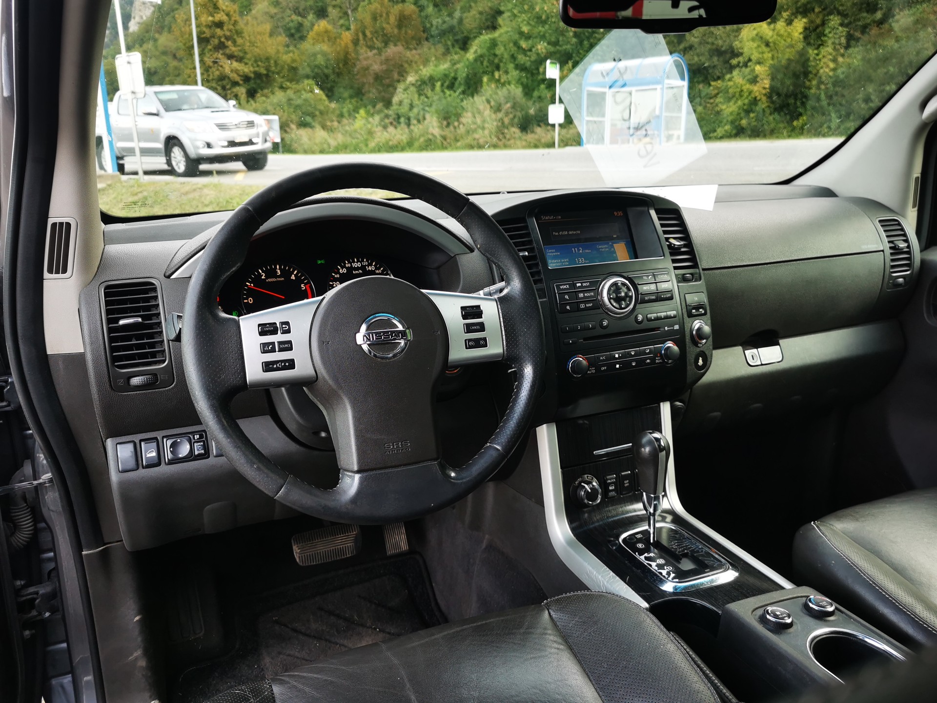 NISSAN Pathfinder 3.0 dCi LE Automatic-image-7