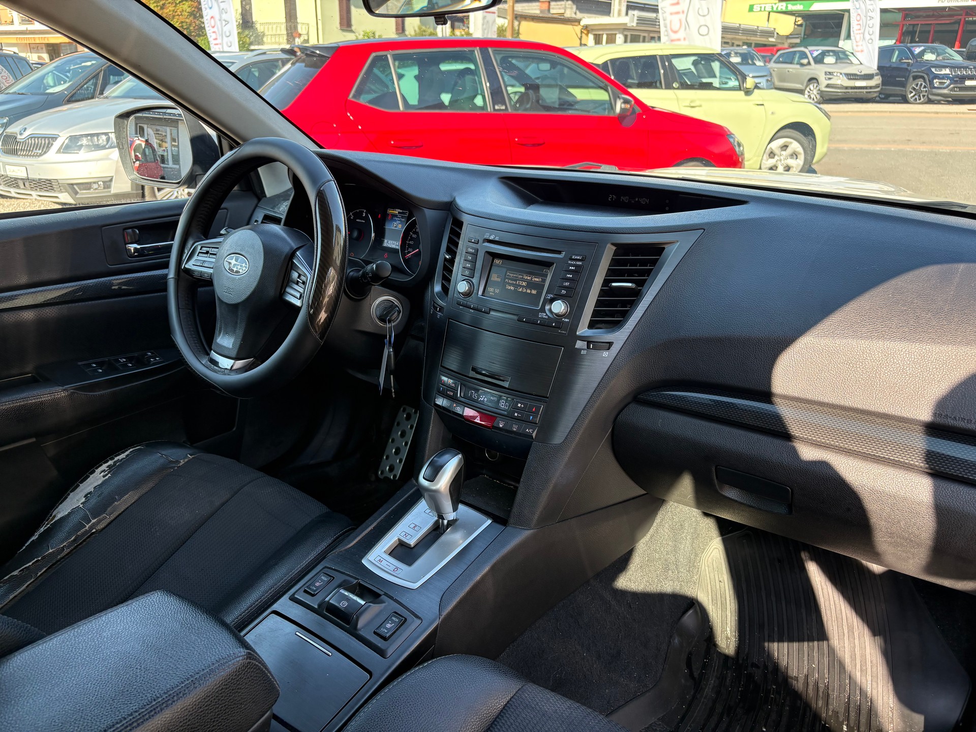 SUBARU Outback 2.0D Swiss Classic AWD Lineartronic-image-9