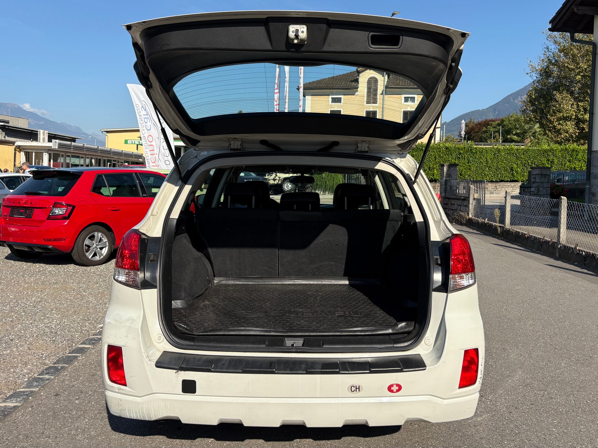SUBARU Outback 2.0D Swiss Classic AWD Lineartronic-image-15