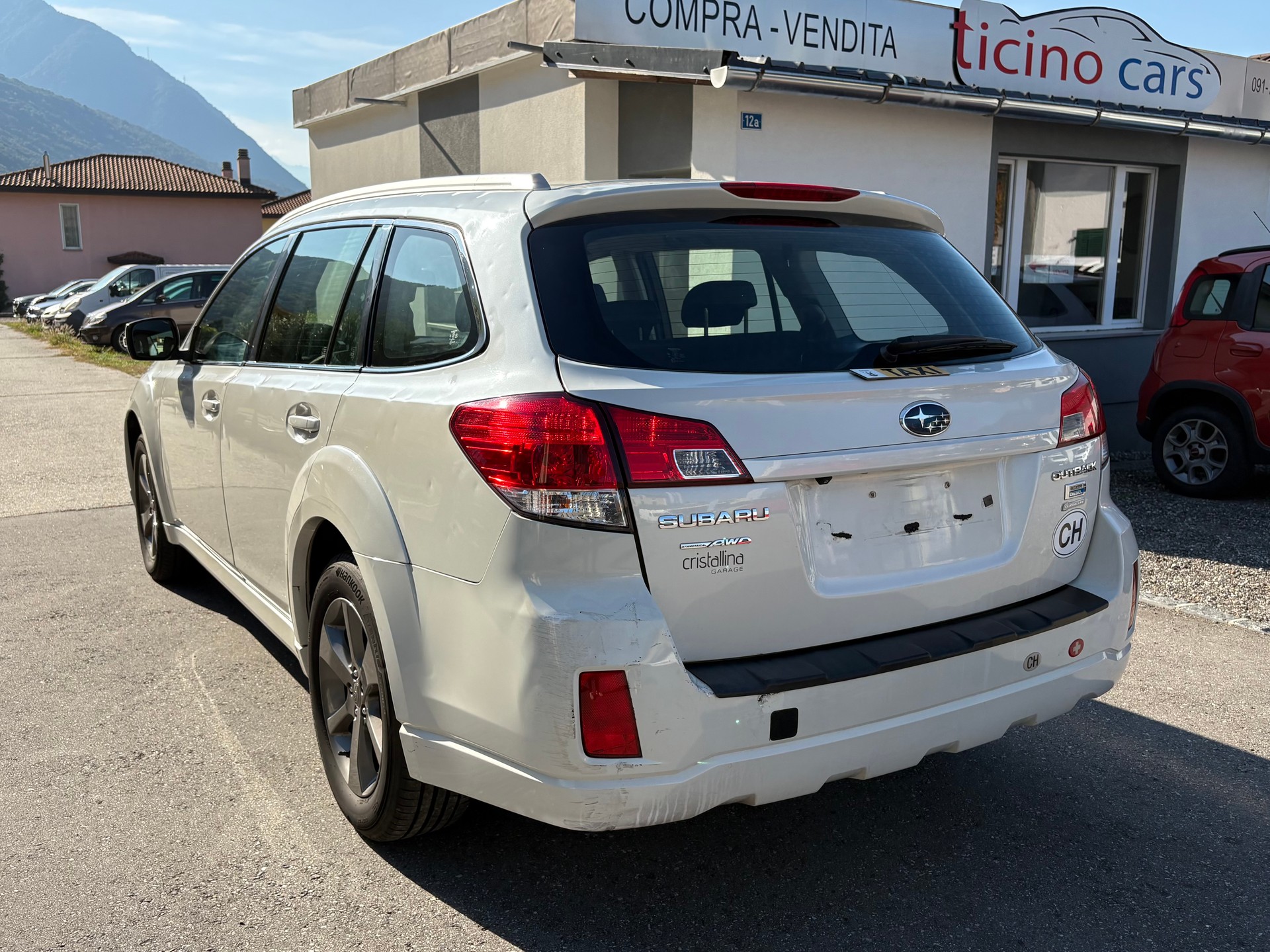 SUBARU Outback 2.0D Swiss Classic AWD Lineartronic-image-2
