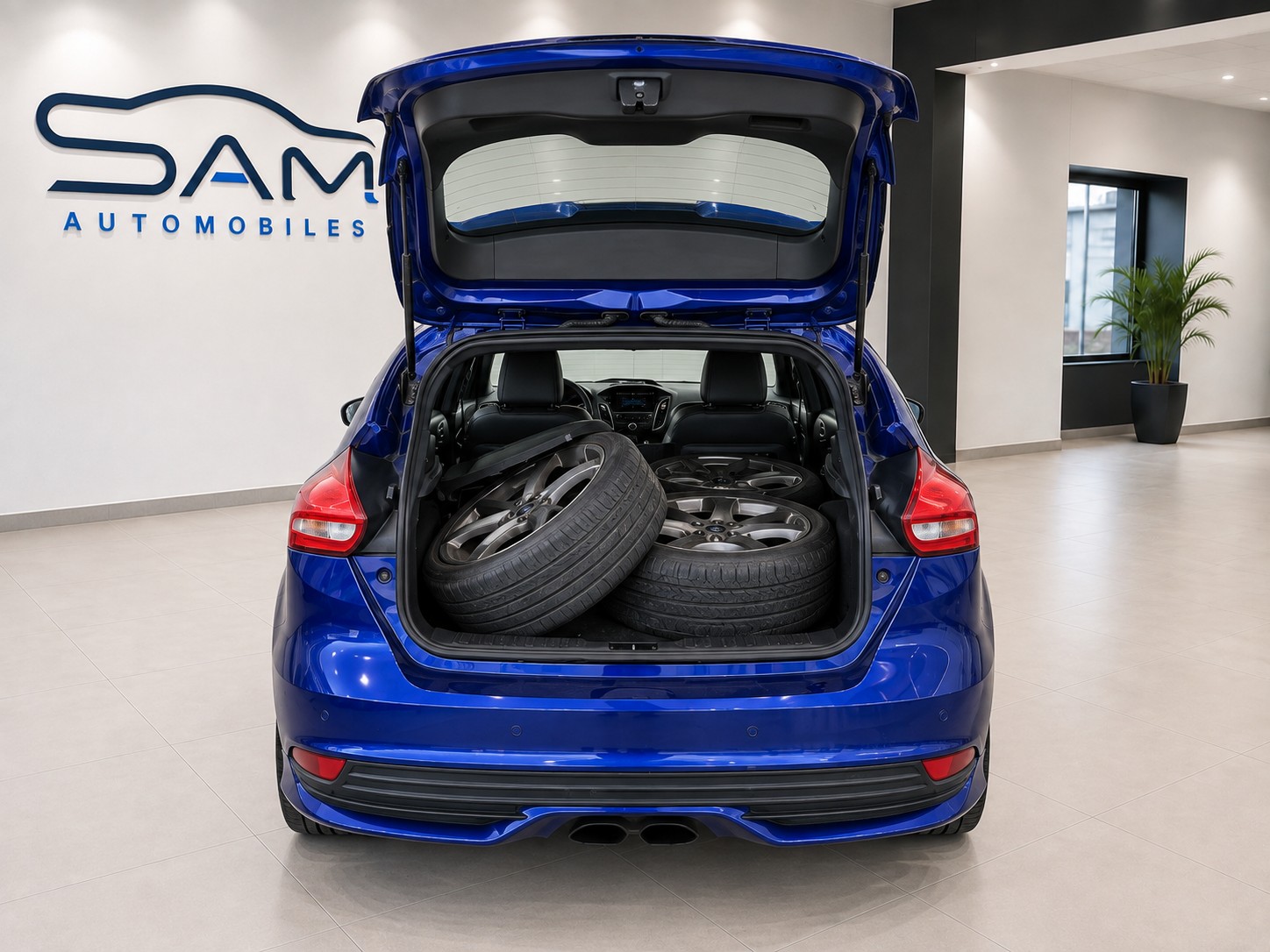 FORD Focus 2.0 SCTi ST2-image-5