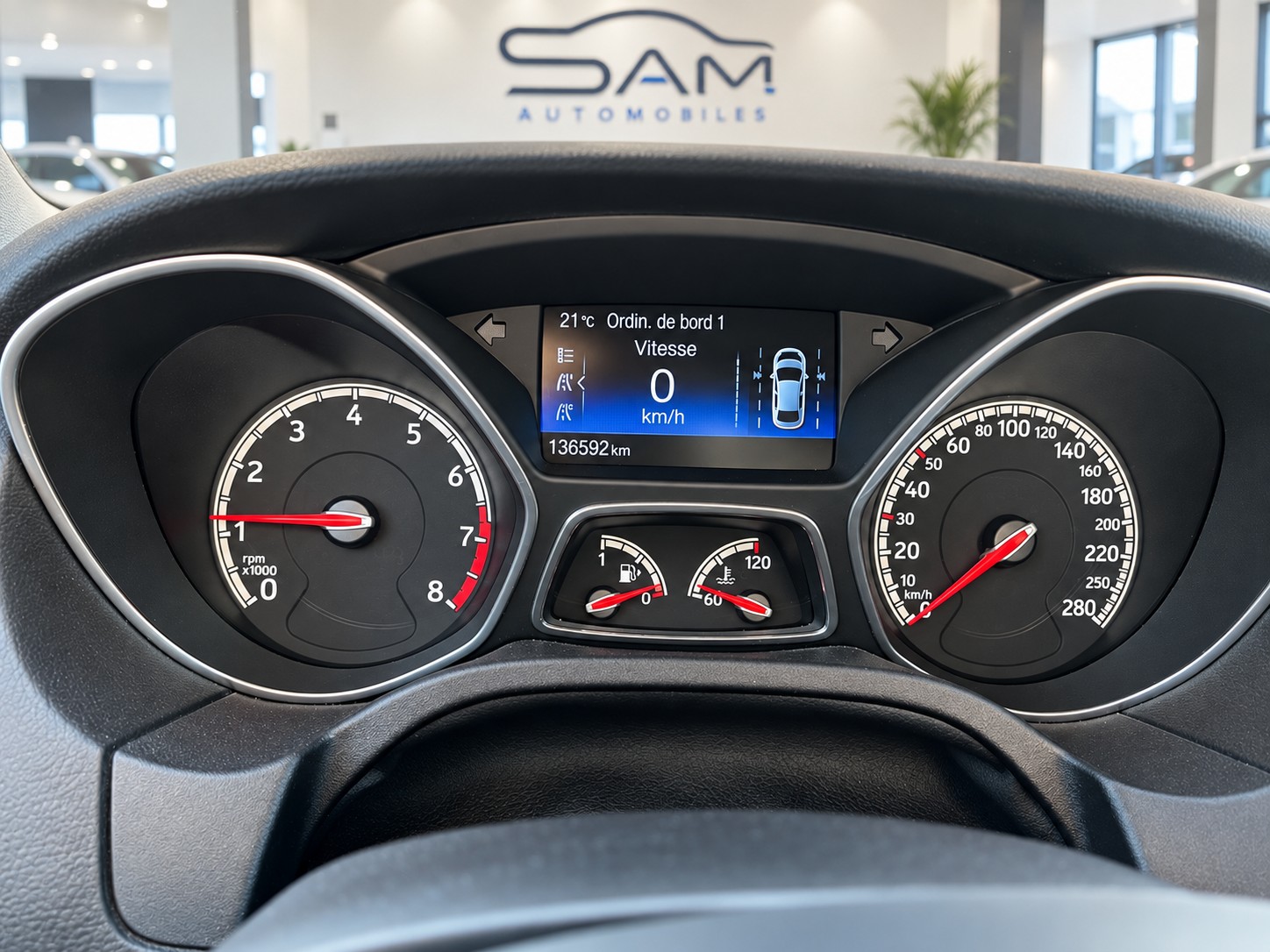 FORD Focus 2.0 SCTi ST2-image-10