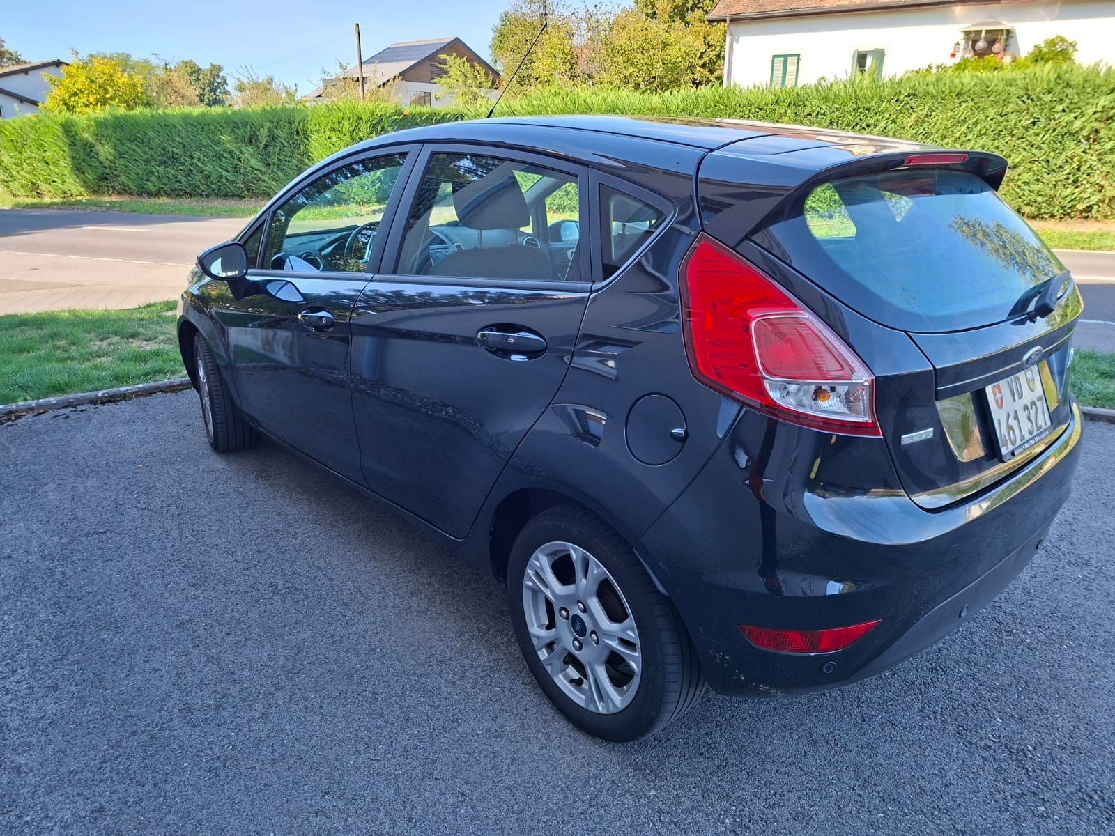 FORD 1.0 EcoB 100 Titanium-image-1