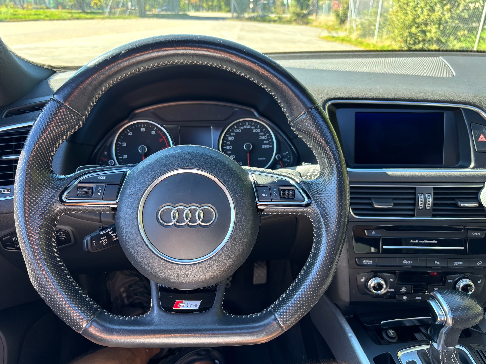 AUDI 2.0 TFSI quattro T-Tronic-image-7