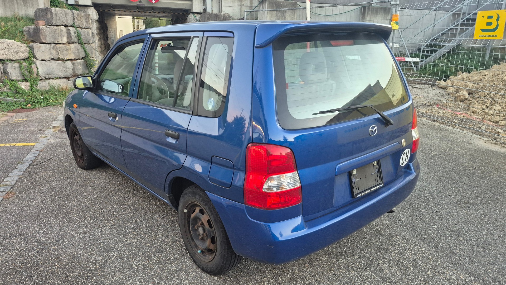 MAZDA Demio 1.3i-16 Youngster-image-6