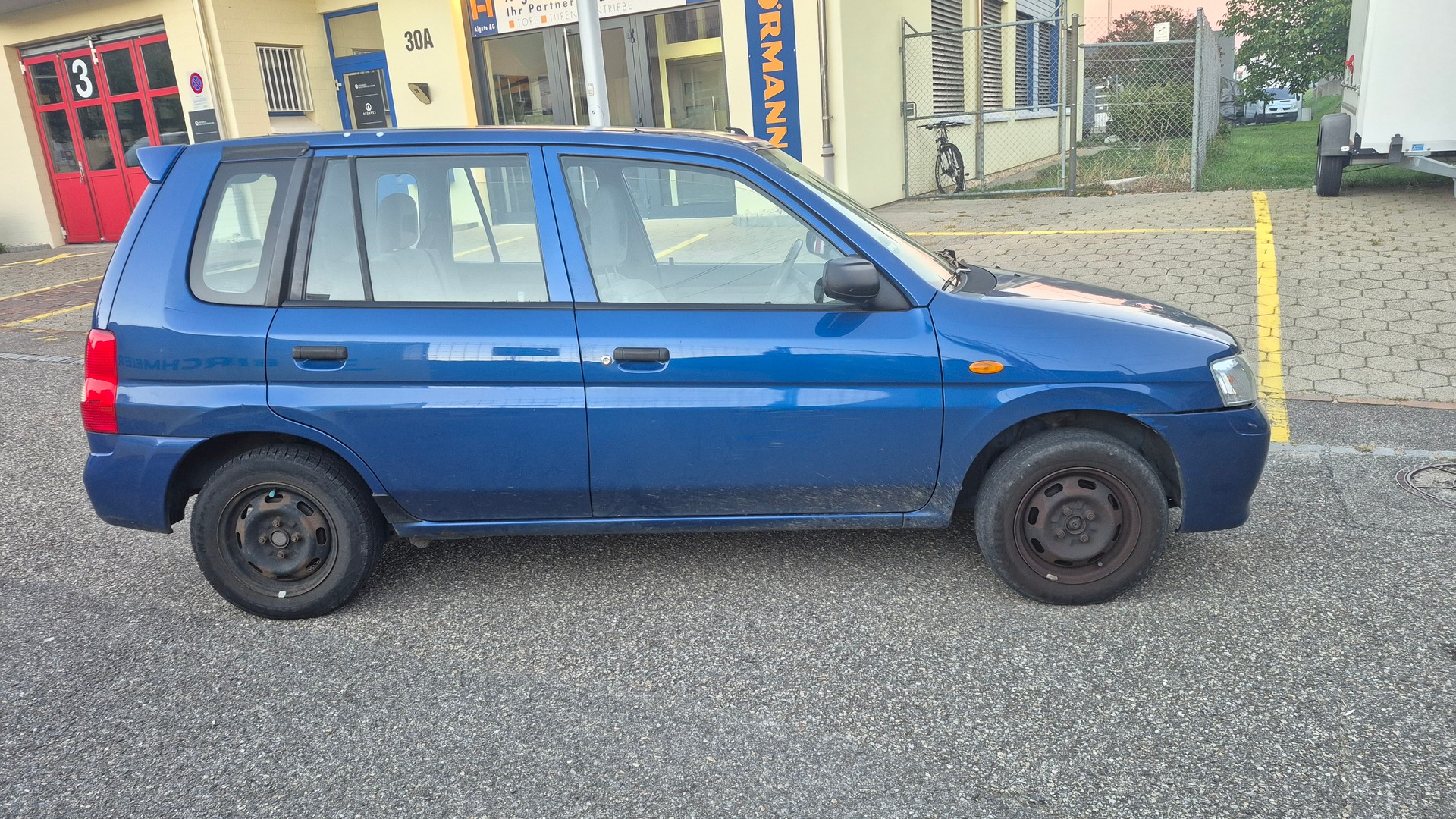 MAZDA Demio 1.3i-16 Youngster-image-3