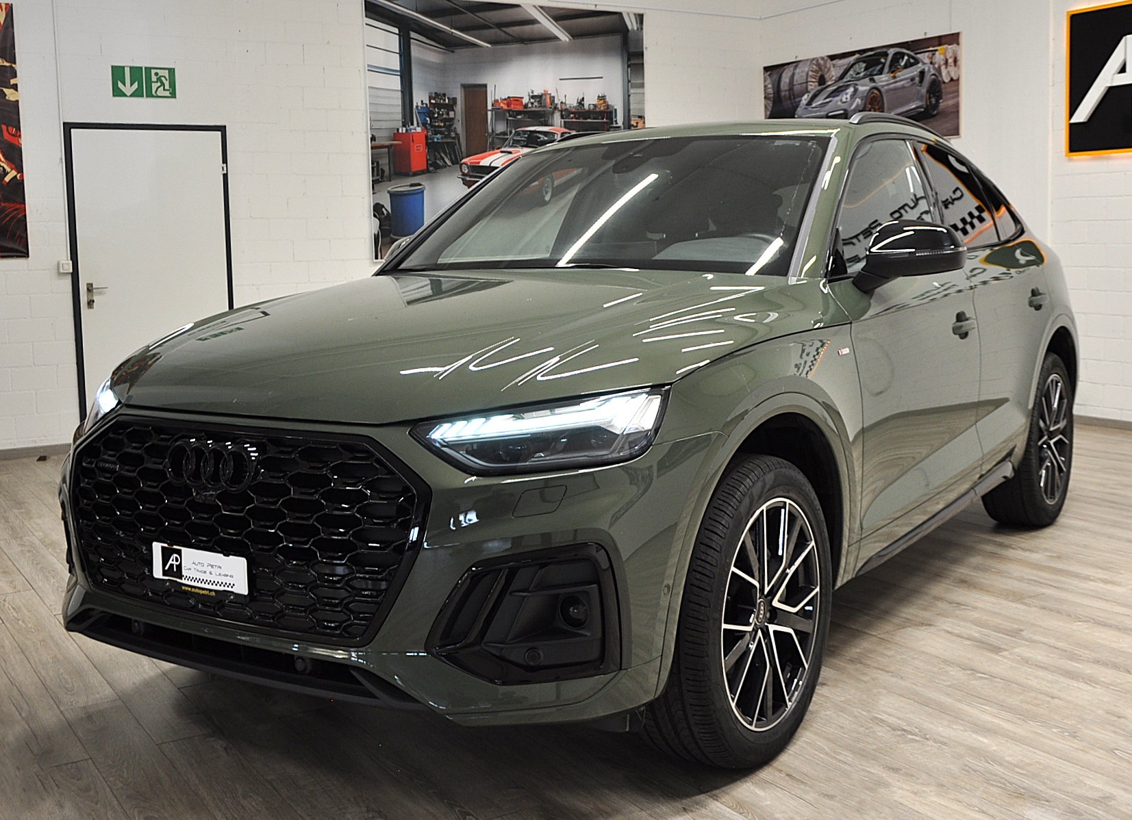 AUDI Q5 Sportback 40 TDI Blackedition quattro S-tronic-image-7