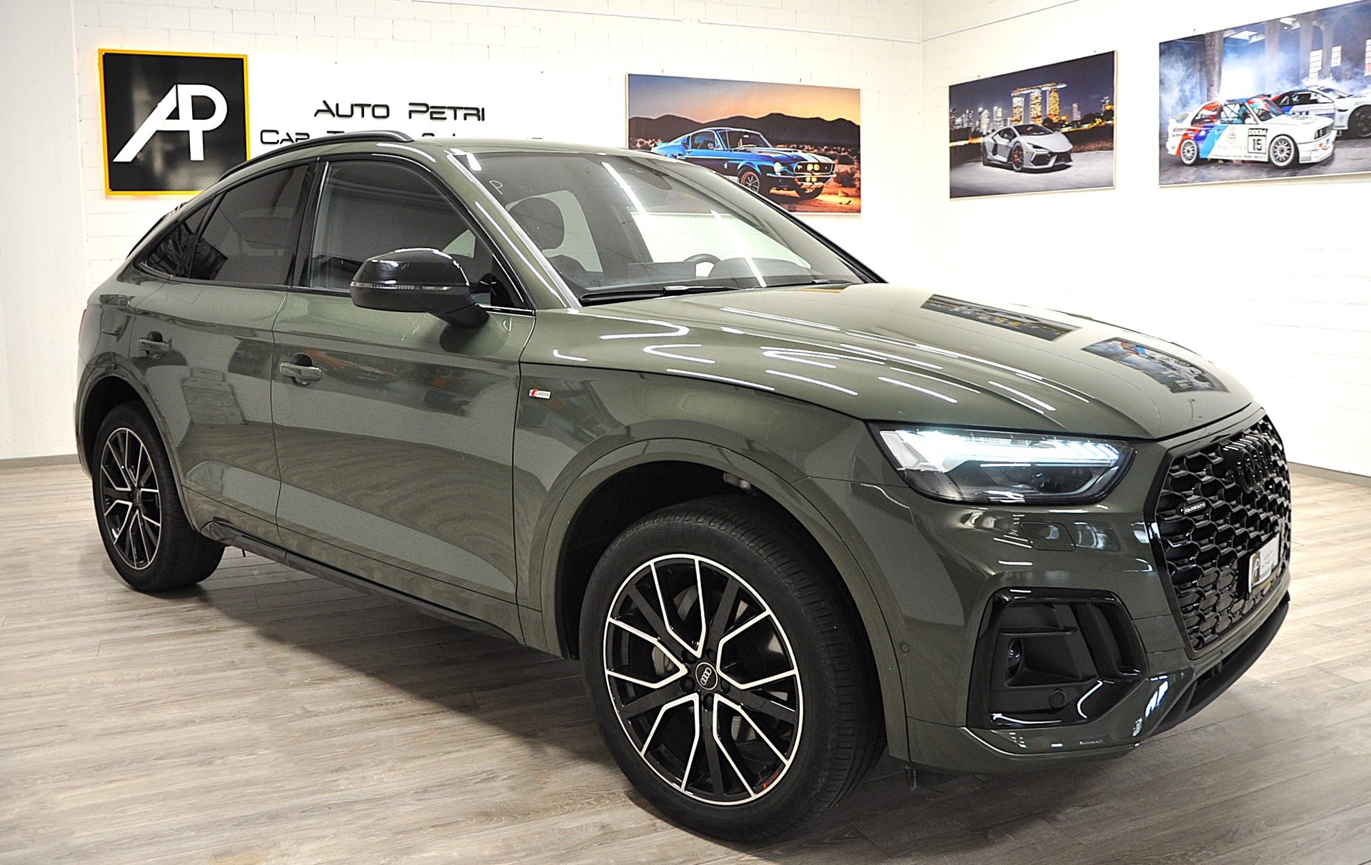 AUDI Q5 Sportback 40 TDI Blackedition quattro S-tronic-image-5