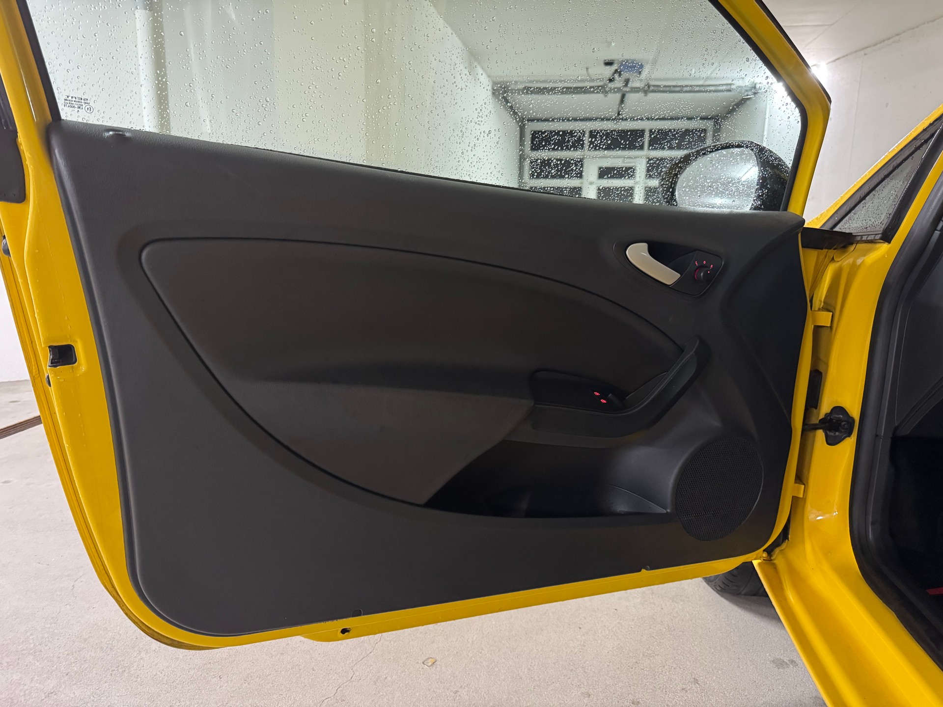 SEAT Ibiza SC 1.4 TSI Cupra DSG-image-14