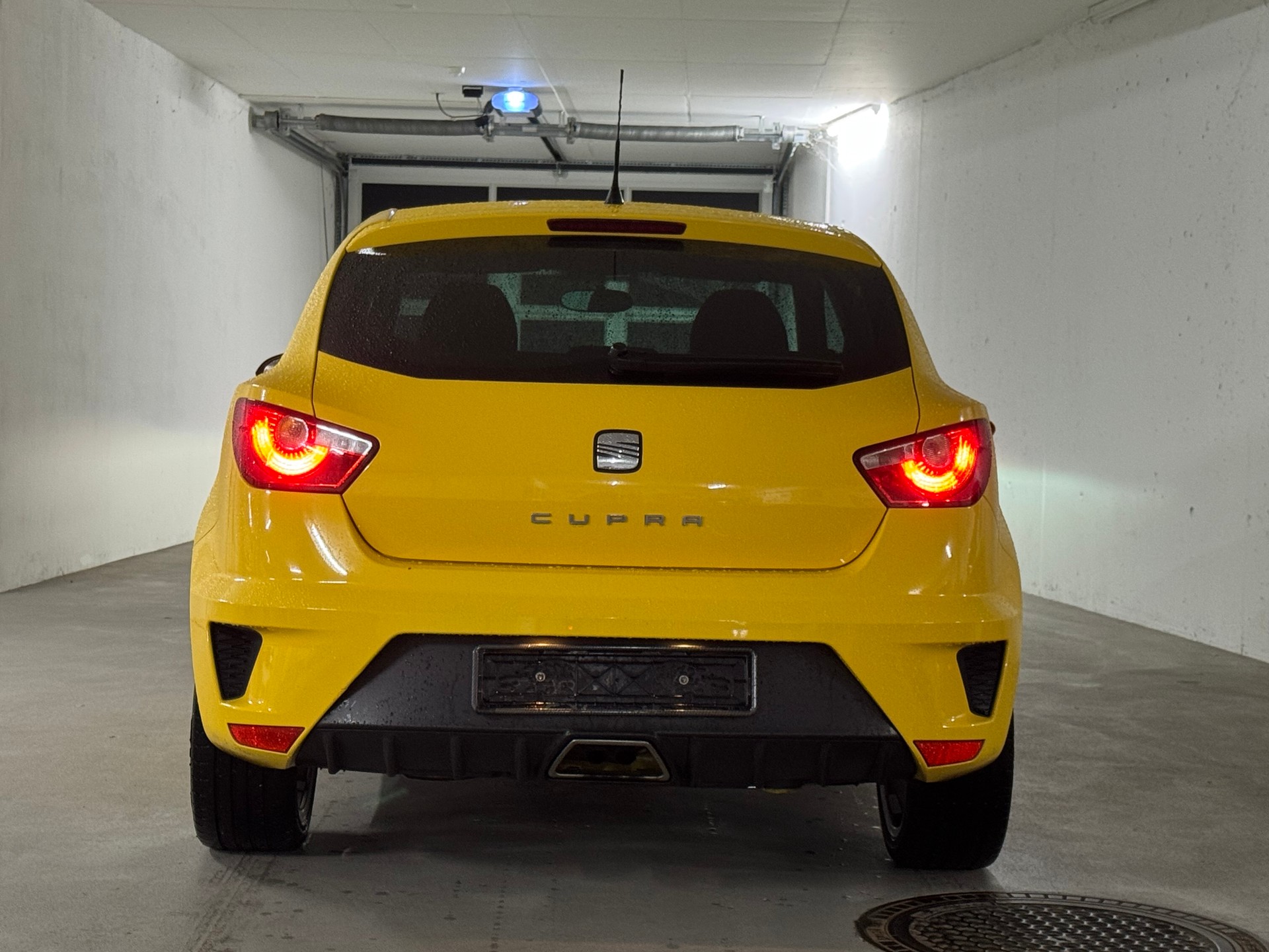 SEAT Ibiza SC 1.4 TSI Cupra DSG-image-5