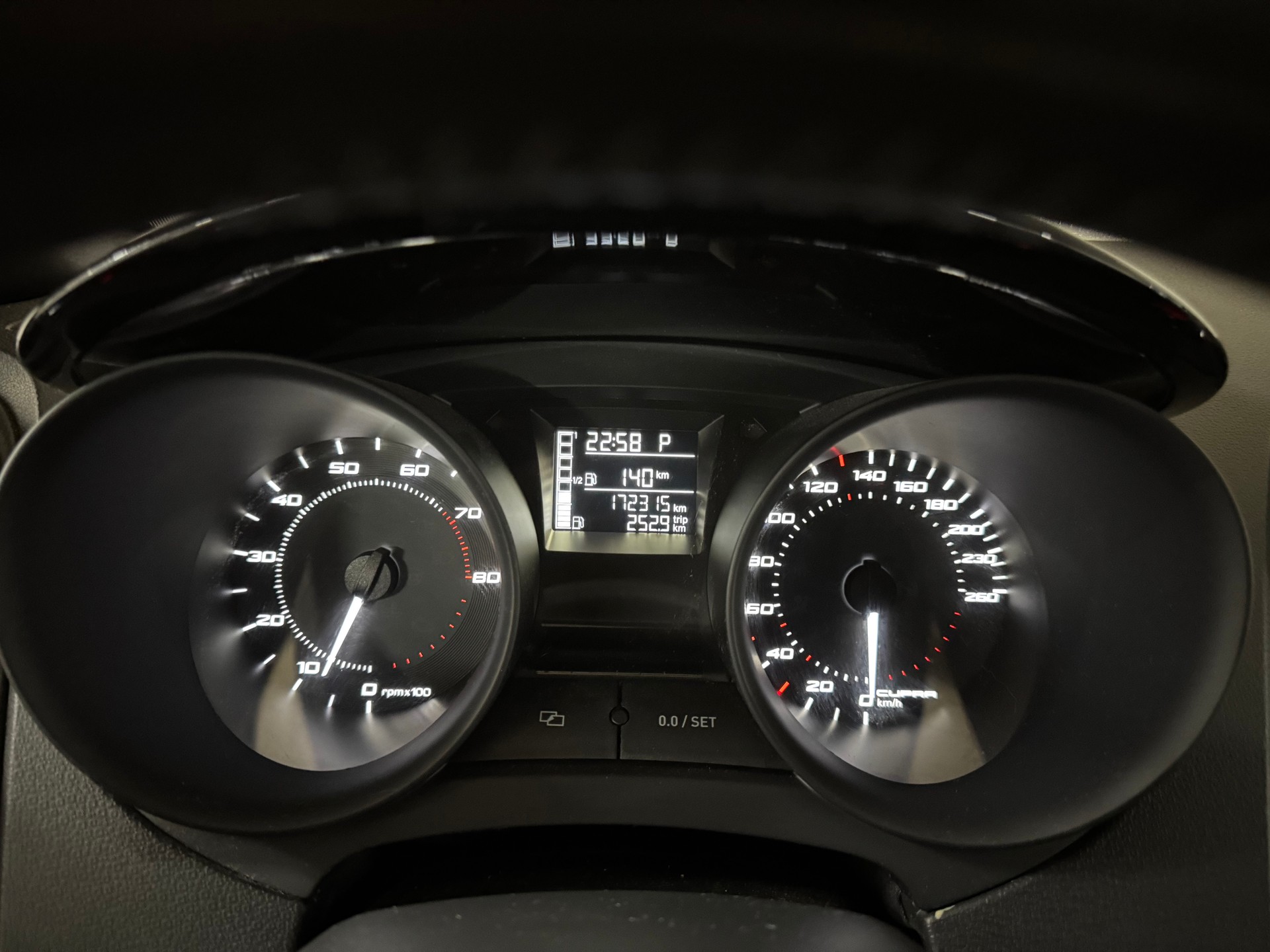 SEAT Ibiza SC 1.4 TSI Cupra DSG-image-15