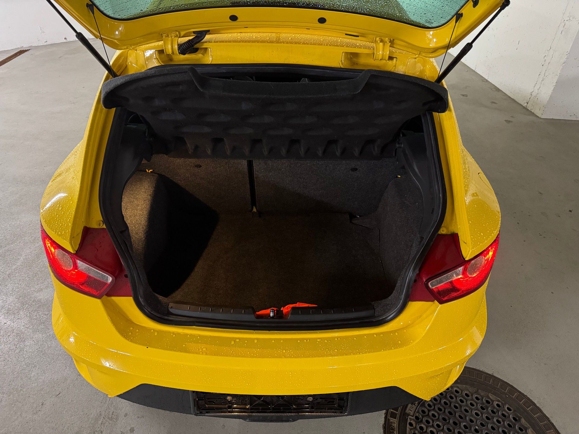 SEAT Ibiza SC 1.4 TSI Cupra DSG-image-7