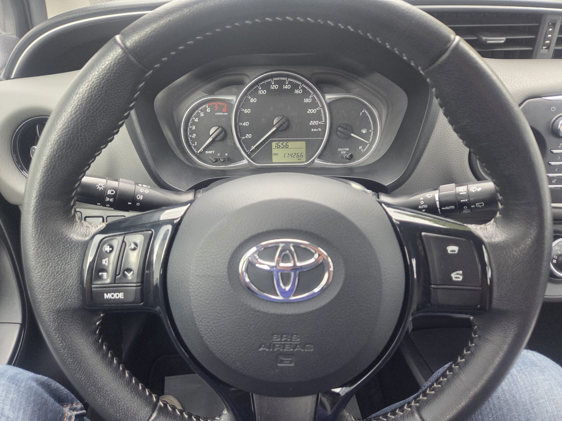 TOYOTA Yaris 1.0 Active ** Expertisée (MFK) ** Safety Sense-image-6