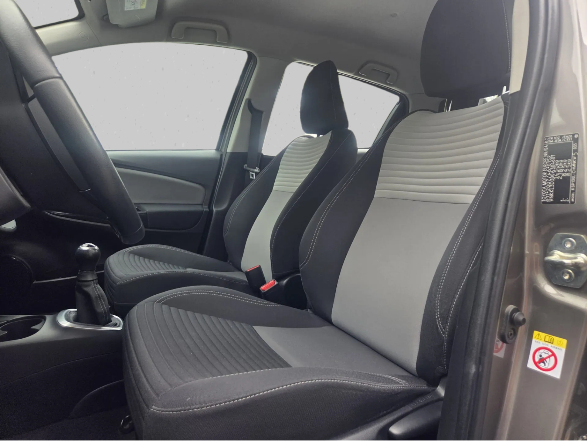 TOYOTA Yaris 1.0 Active ** Expertisée (MFK) ** Safety Sense-image-4