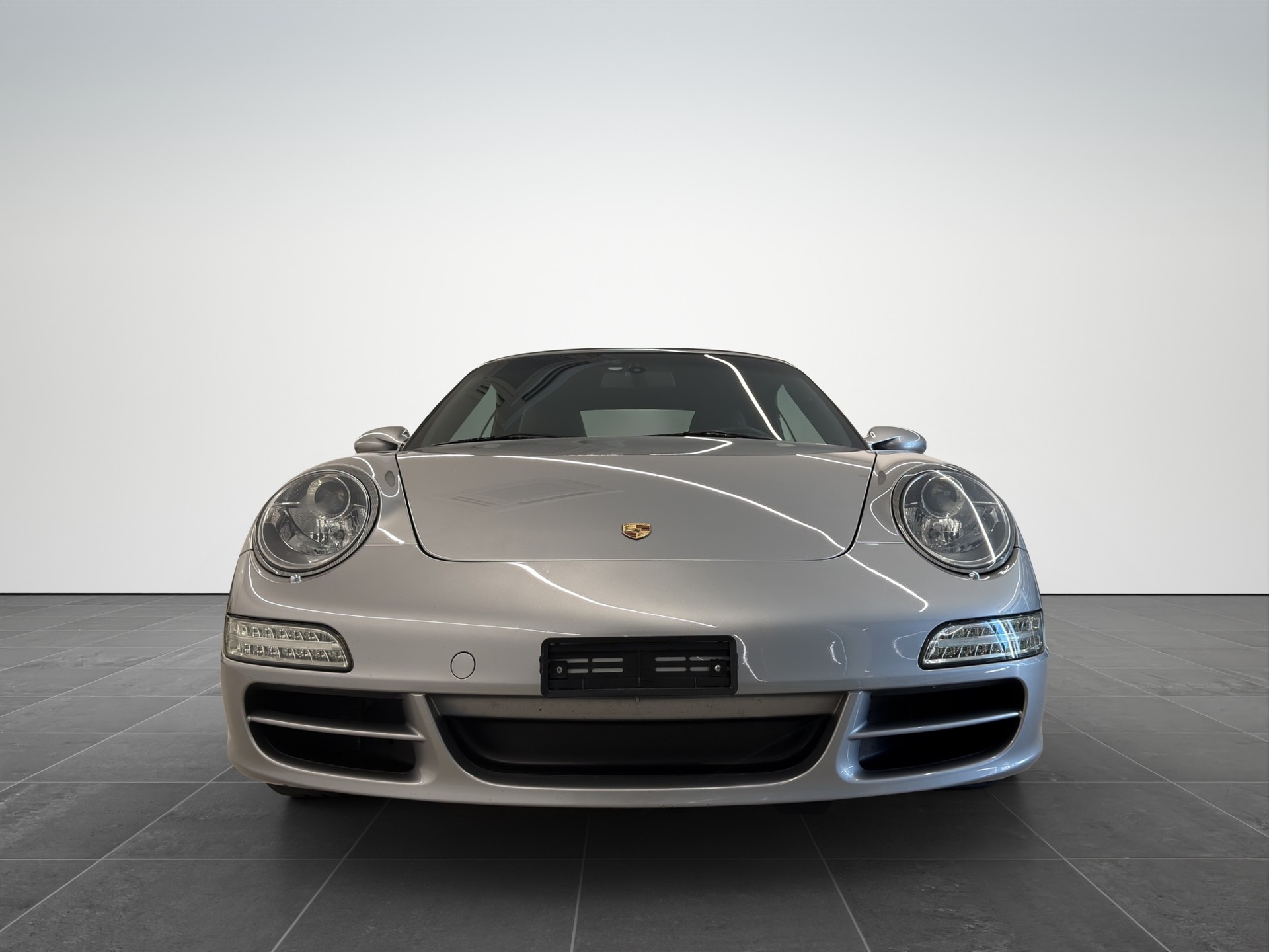 PORSCHE 911 Cabrio Carrera 4S-image-1
