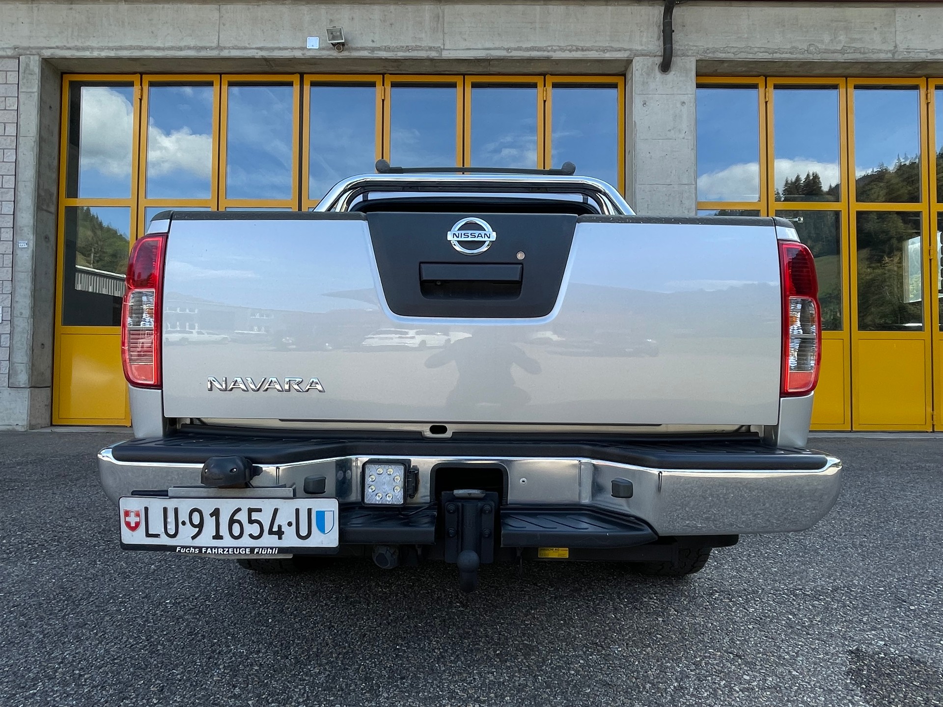 NISSAN Navara V6 Double Cab LE 3.0 dCi 4WD LB Automat-image-4