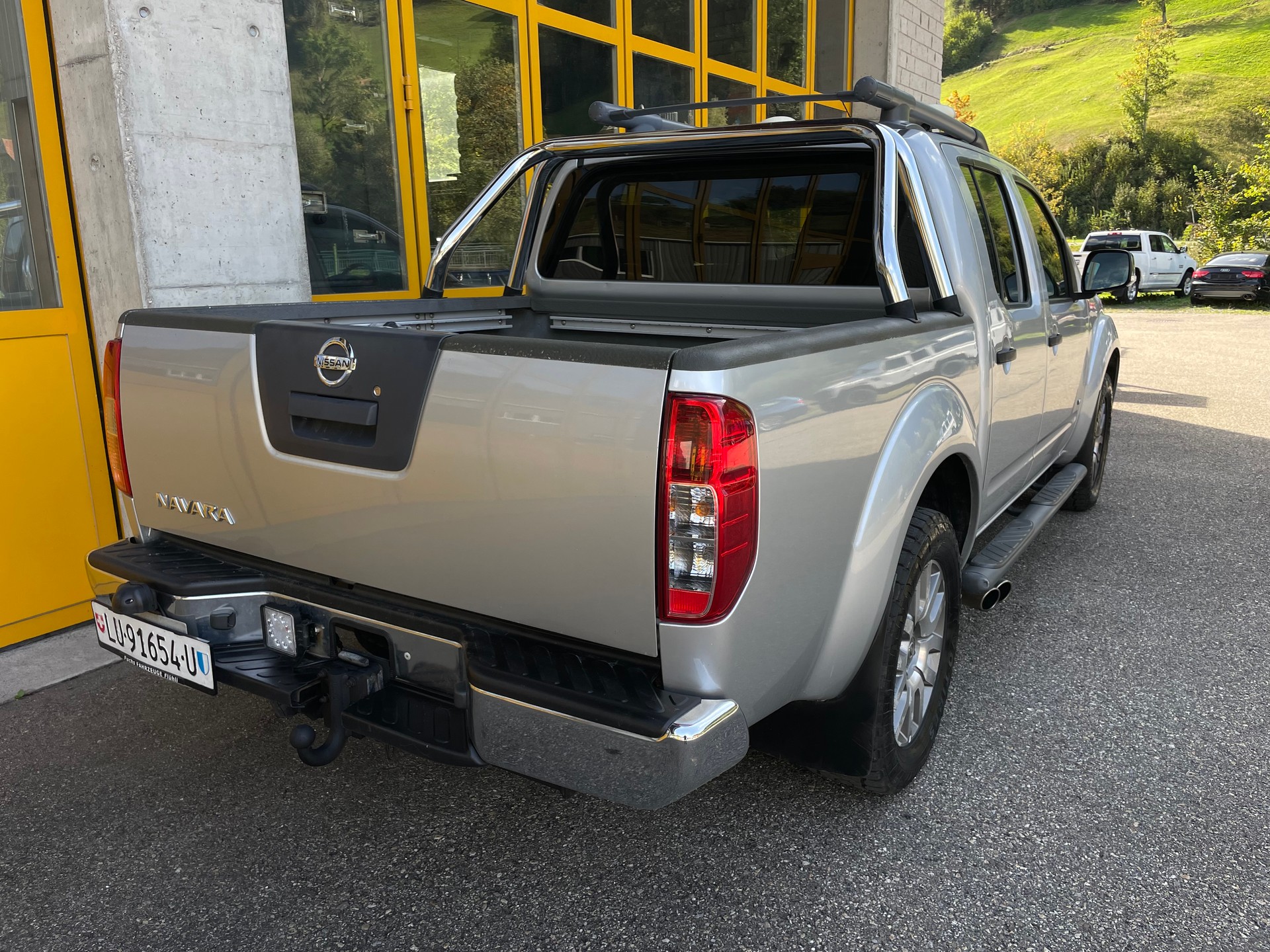 NISSAN Navara V6 Double Cab LE 3.0 dCi 4WD LB Automat-image-6