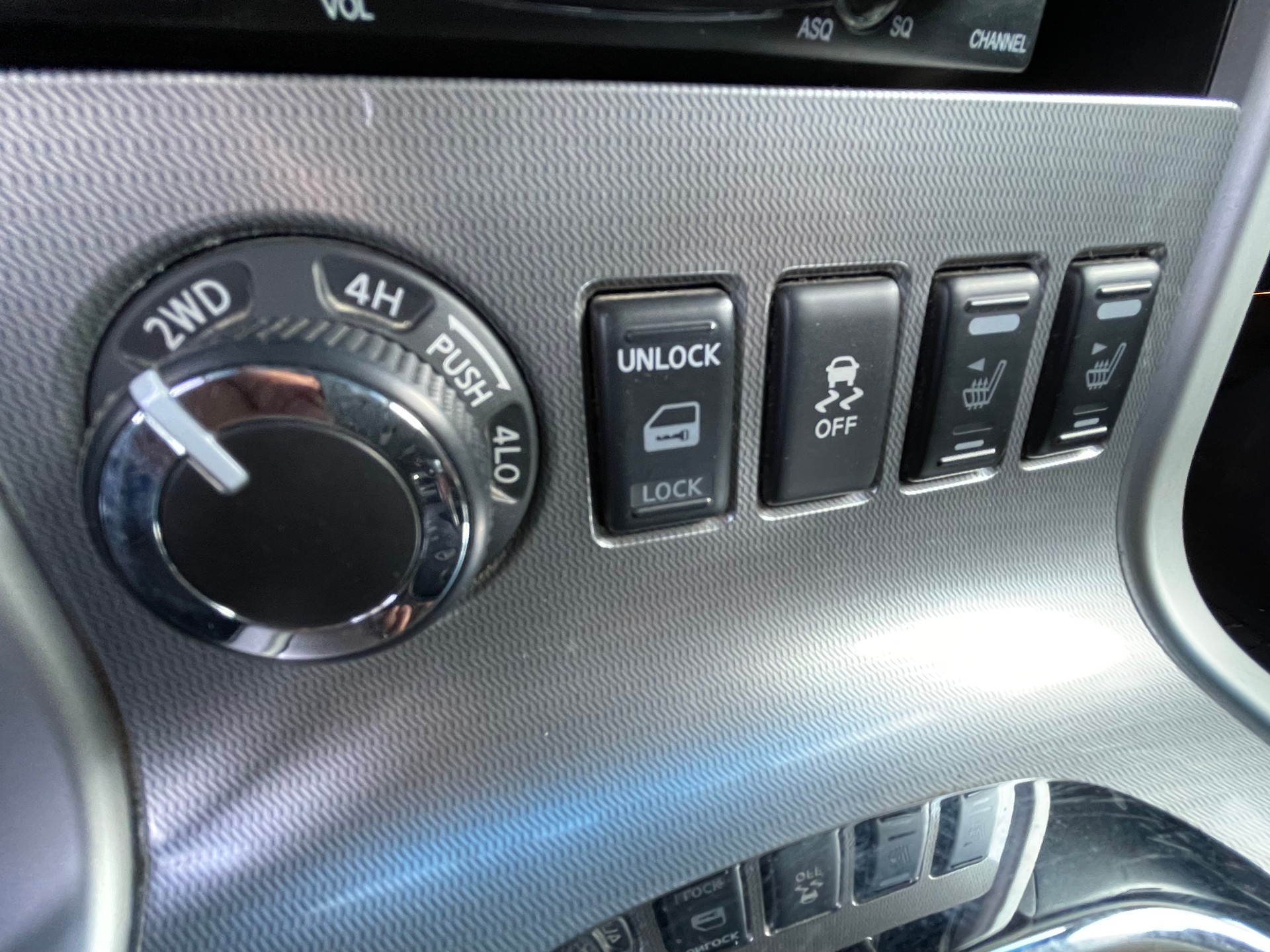 NISSAN Navara V6 Double Cab LE 3.0 dCi 4WD LB Automat-image-15