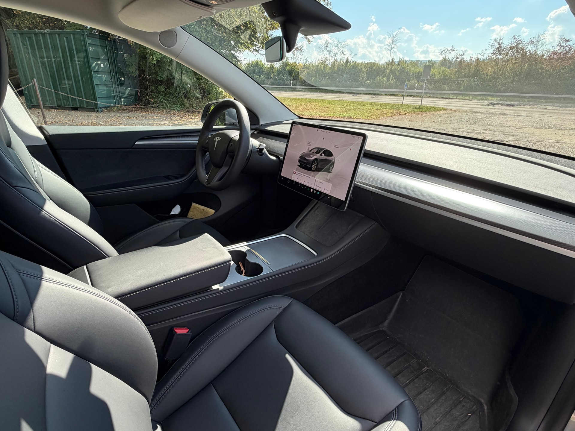 TESLA Performance D-image-3