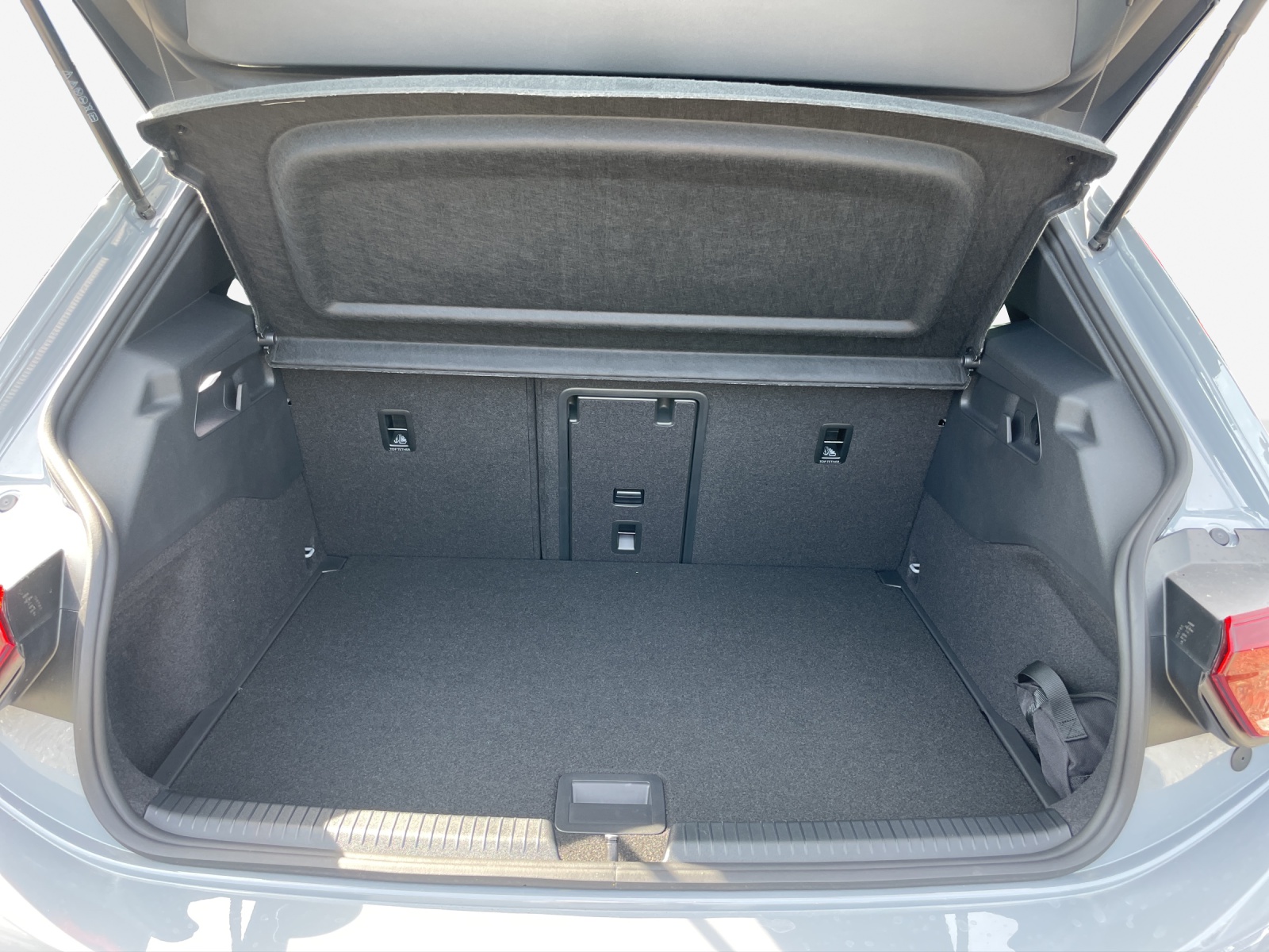 VW ID.3 Neo 79 kWh 231 PS Style-image-12