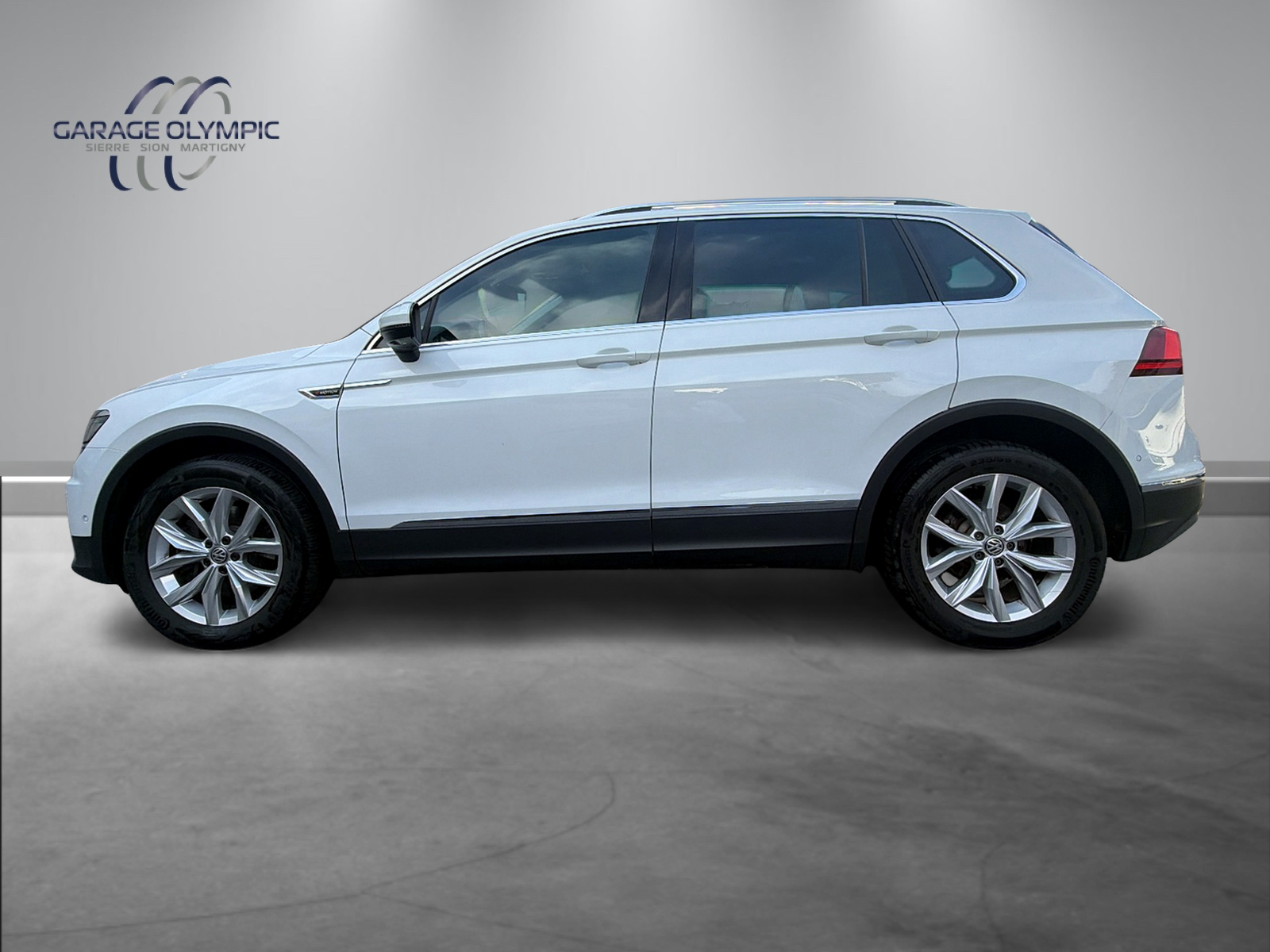 VW Tiguan 2.0TSI Highline 4Motion DSG-image-2