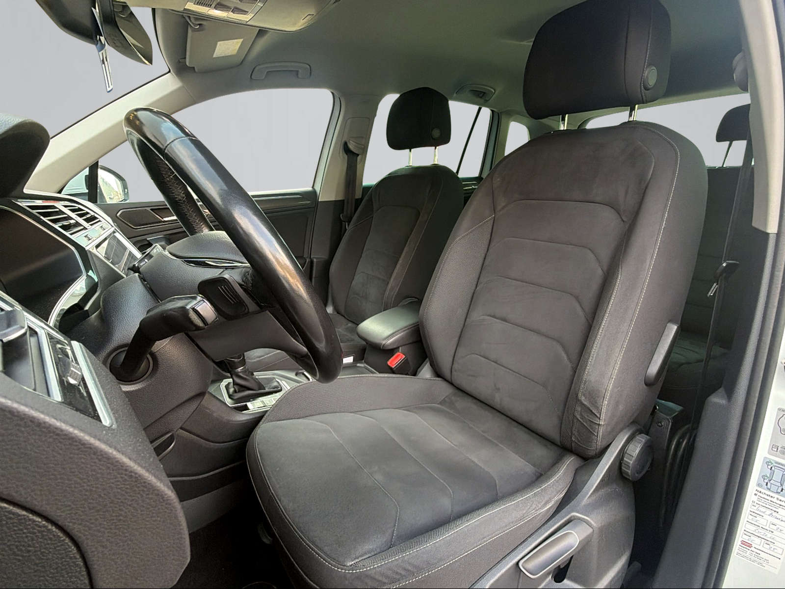 VW Tiguan 2.0TSI Highline 4Motion DSG-image-6
