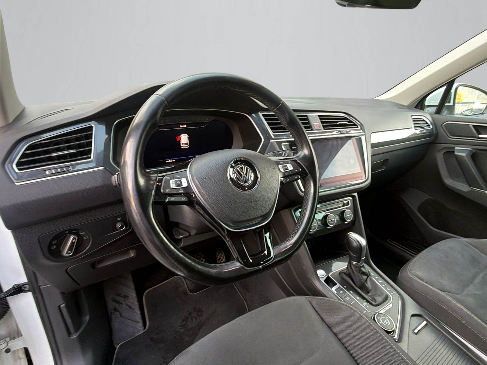 VW Tiguan 2.0TSI Highline 4Motion DSG-image-7