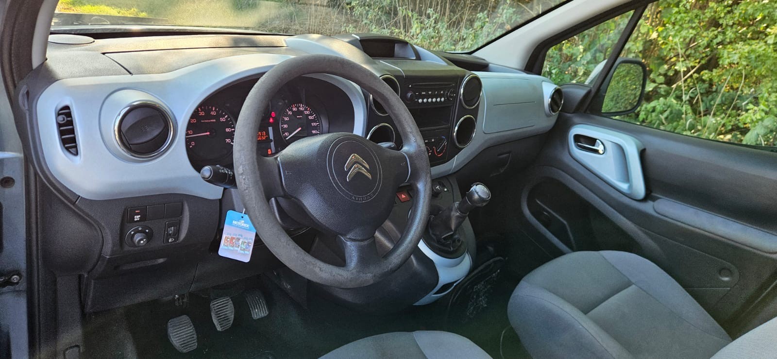 CITROEN Berlingo 1.6 16V Attraction-image-1