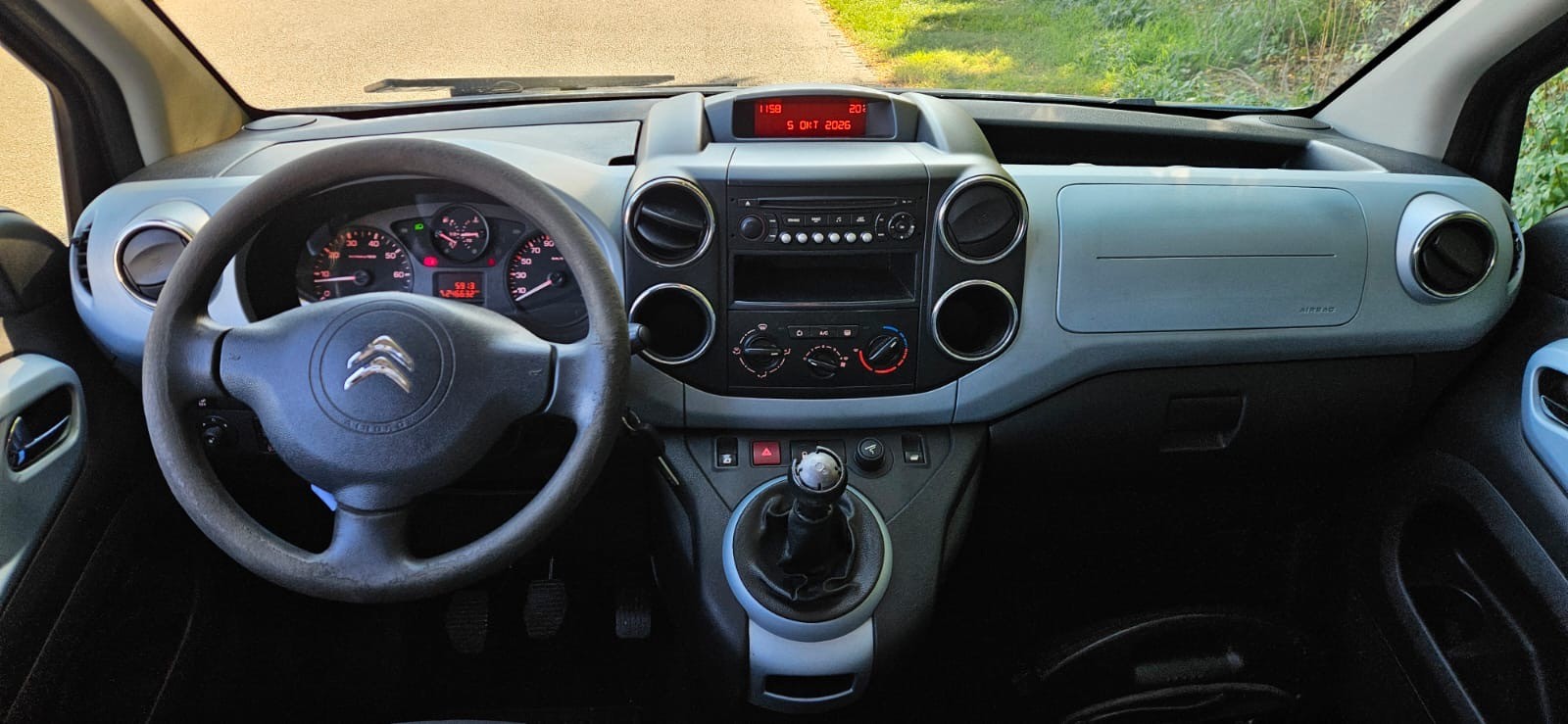 CITROEN Berlingo 1.6 16V Attraction-image-9