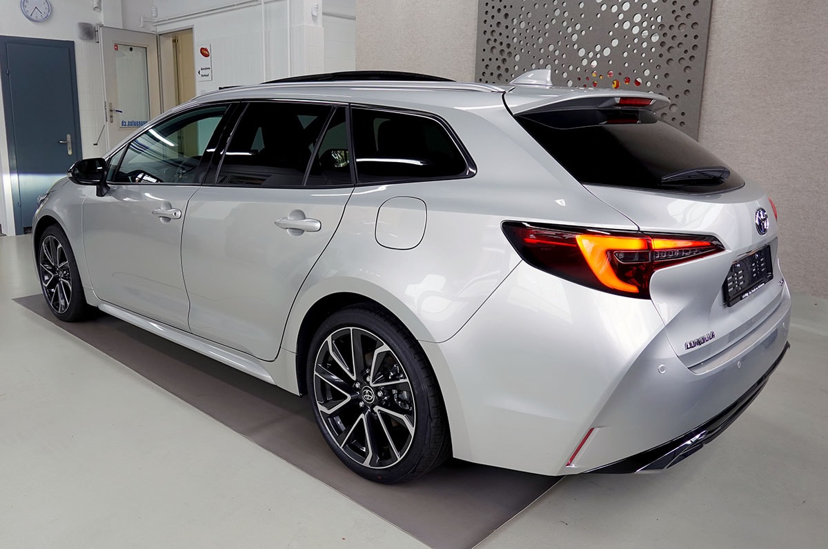 TOYOTA Corolla Touring Sports 2.0 HSD Premium e-CVT, VOLLEDER-image-2