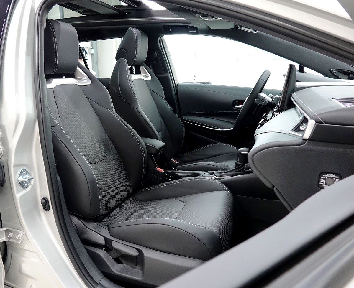 TOYOTA Corolla Touring Sports 2.0 HSD Premium e-CVT, VOLLEDER-image-3