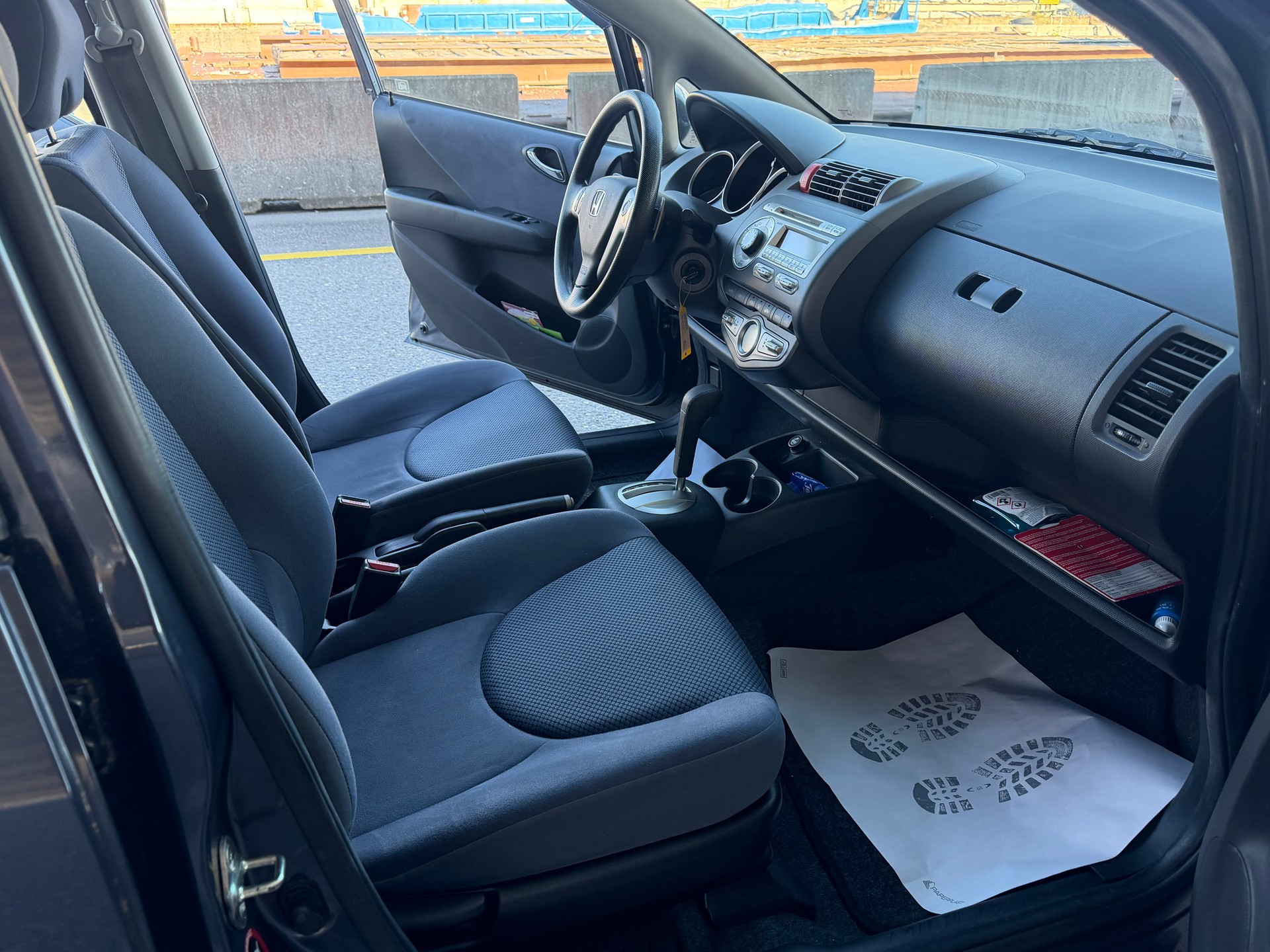 HONDA Jazz 1.4i LS Formula 1 CVT-image-12